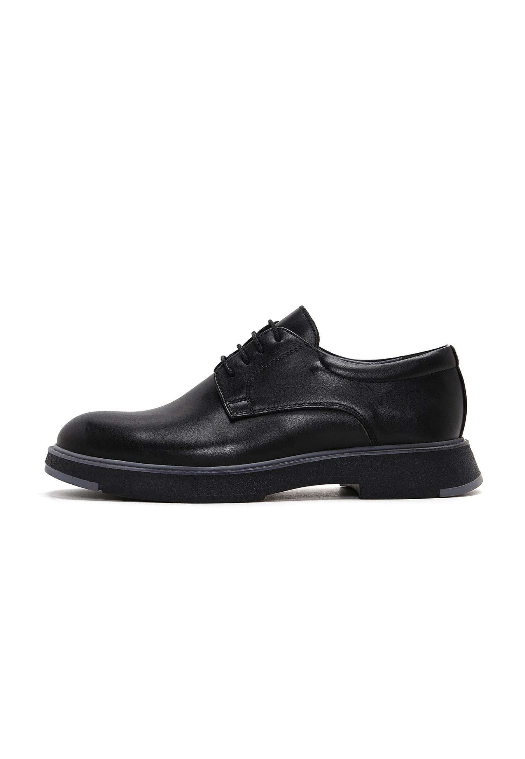 Schnürschuhe aus Leder Schnürschuh
