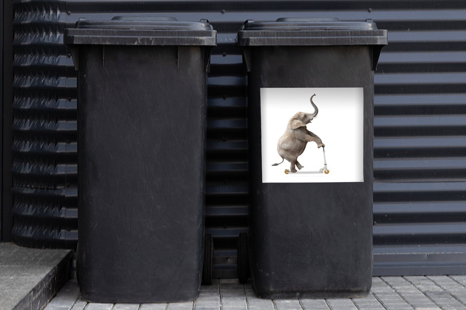 Container, Weiß Wandsticker (1 Mülleimer-aufkleber, St), Sticker, MuchoWow Abfalbehälter Mülltonne, - Stufe - Elefant
