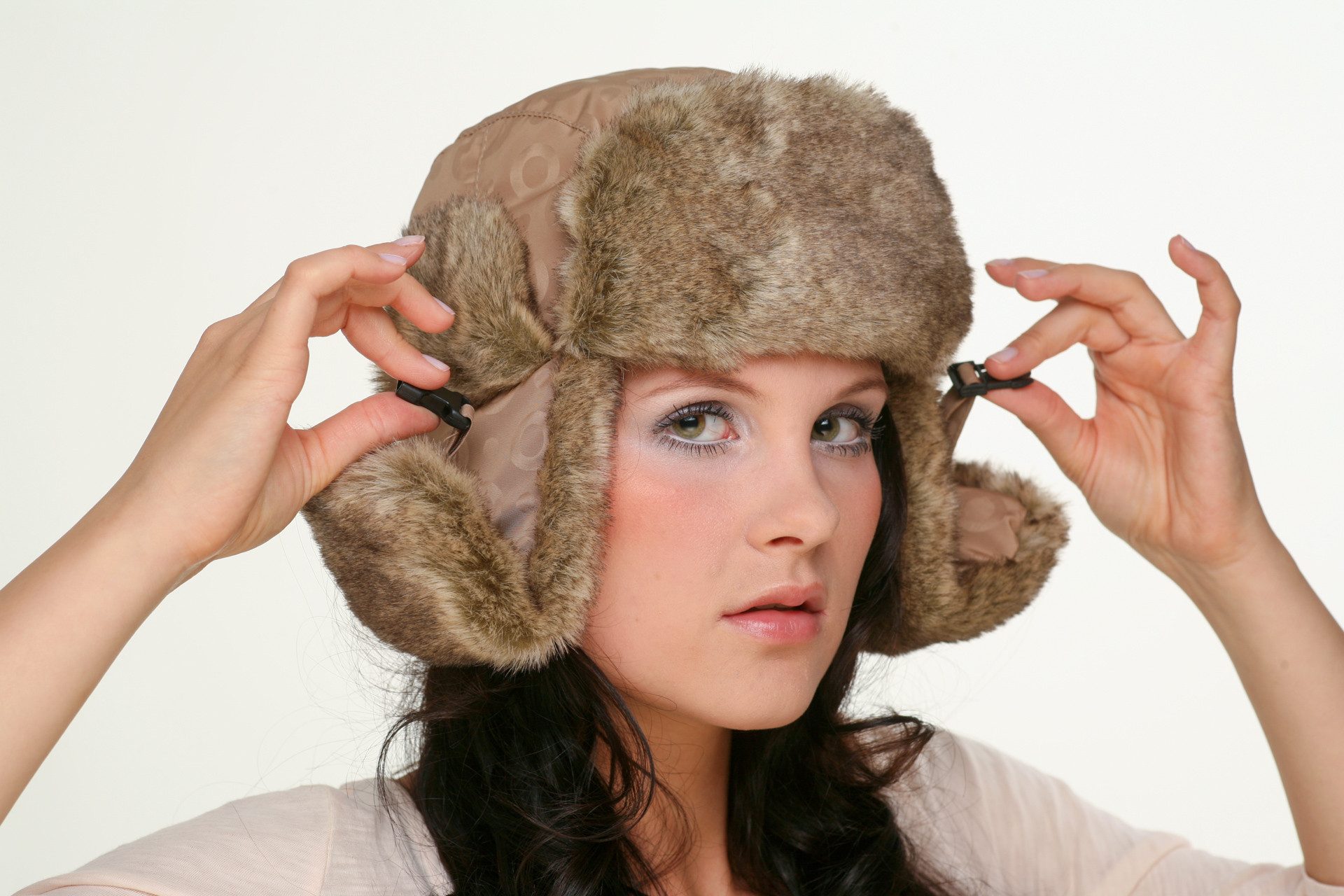 Ohrenmütze DC-W-473-Trendy Mütze mit Ohrenklappen