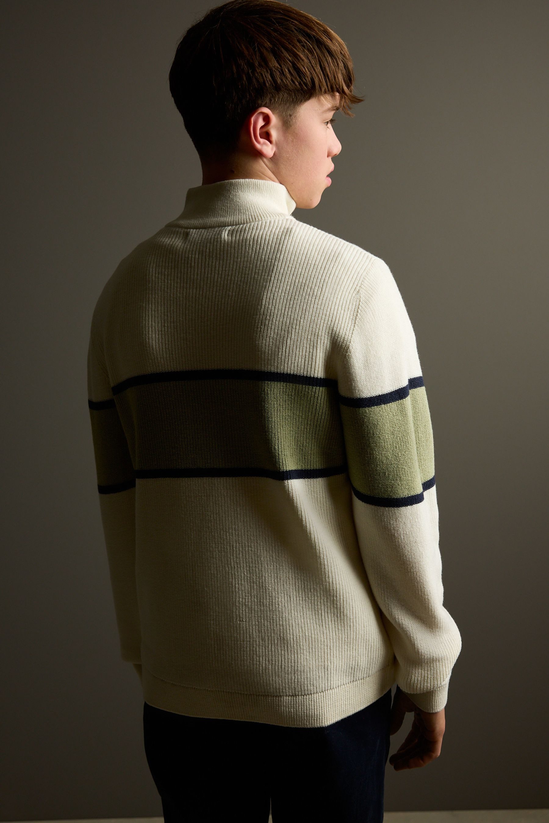 Next Troyer Strick-Troyer mit Farbblock-Design und RV (1-tlg)