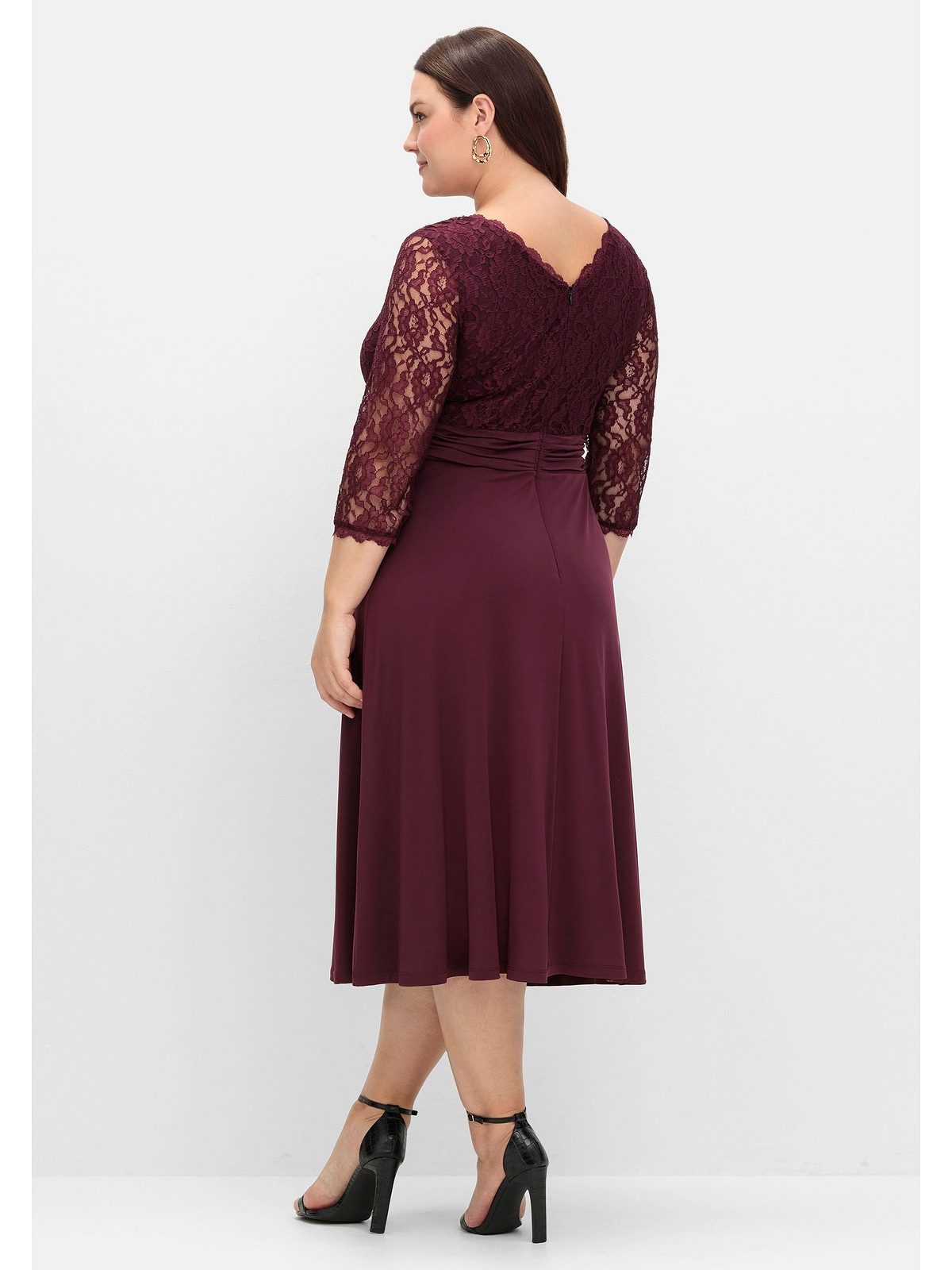 Sheego Abendkleid Große Größen mit Oberteil aus floraler Spitze