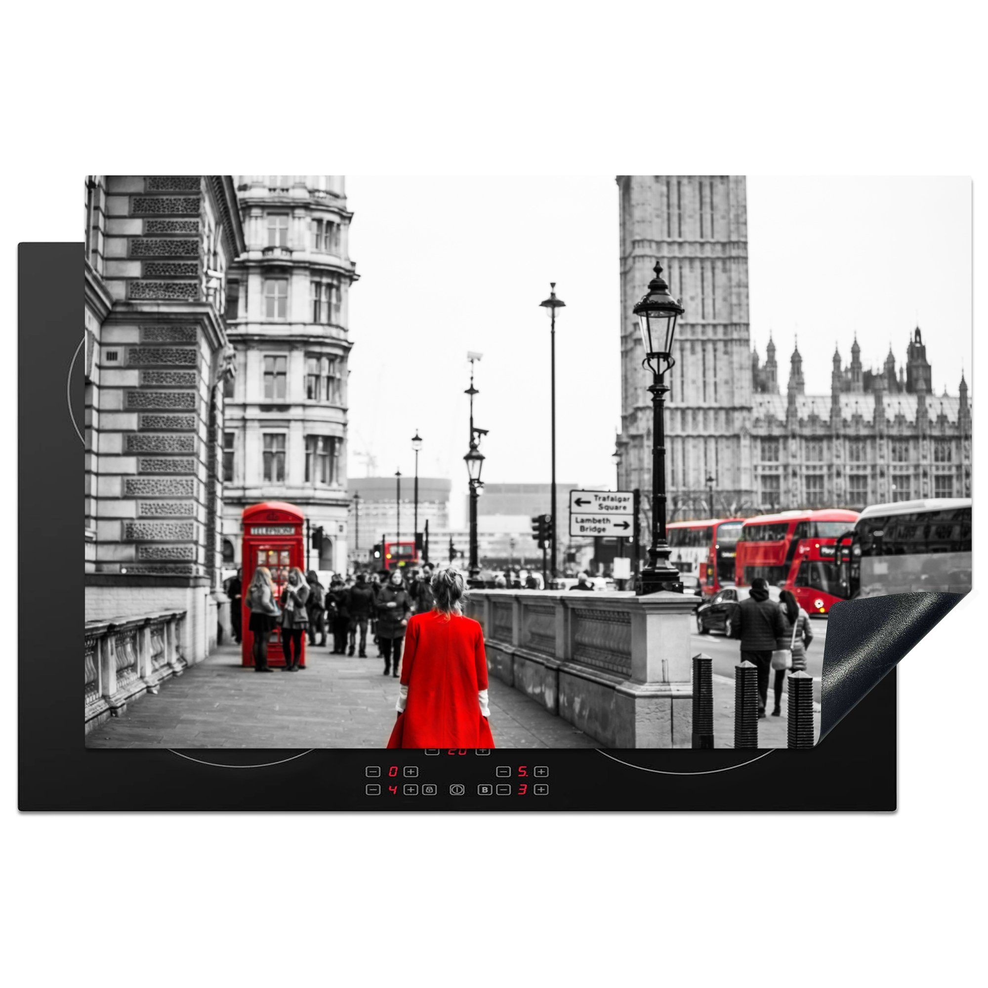 MuchoWow Herdblende-/Abdeckplatte Schwarz-Weiß-Foto einer Frau in einem roten Kleid, Vinyl, (1 tlg), 81x52 cm, Induktionskochfeld Schutz für die küche, Ceranfeldabdeckung