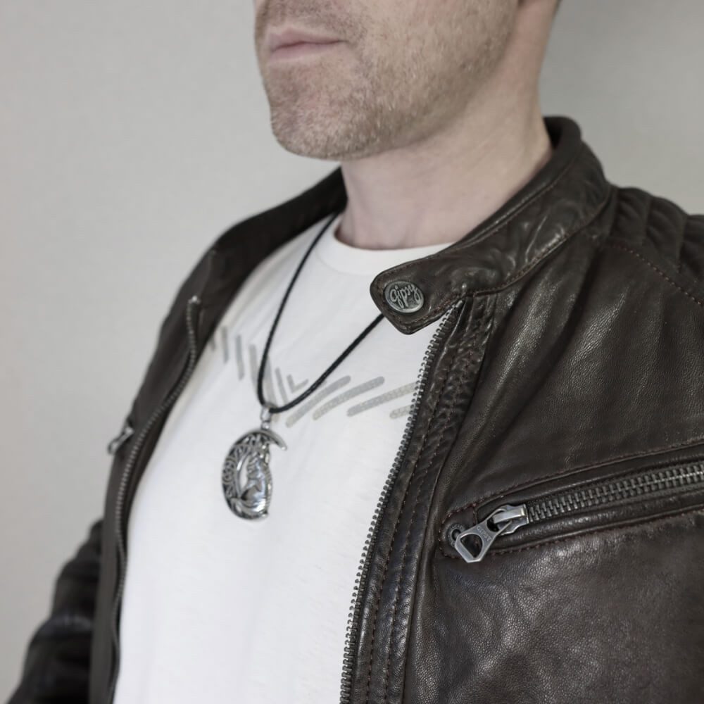 DALMARO Kette mit Anhänger Lederkette Edelstahlkette 316L FENRIR MOND, Herren Halskette Biker / Wikinger Kette - Schmuckbox