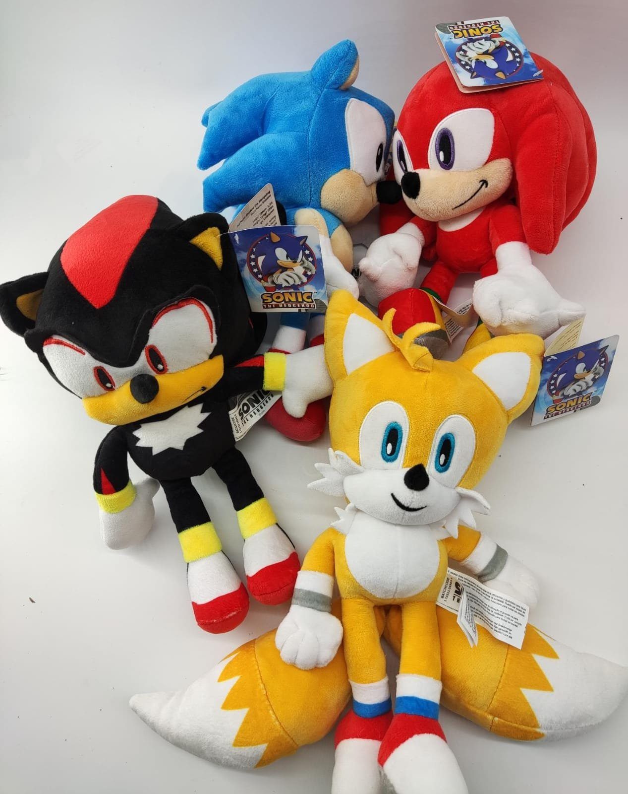Sonic SEGA Kuscheltier Sonic The Hedgehog Sonic Set alle 4 SEGA Sonic Plüschtier 30cm (Spar Set, 4-St., Geschenk-Set), Super weicher Plüsch Stofftier Kuscheltier für Kinder zum spielen