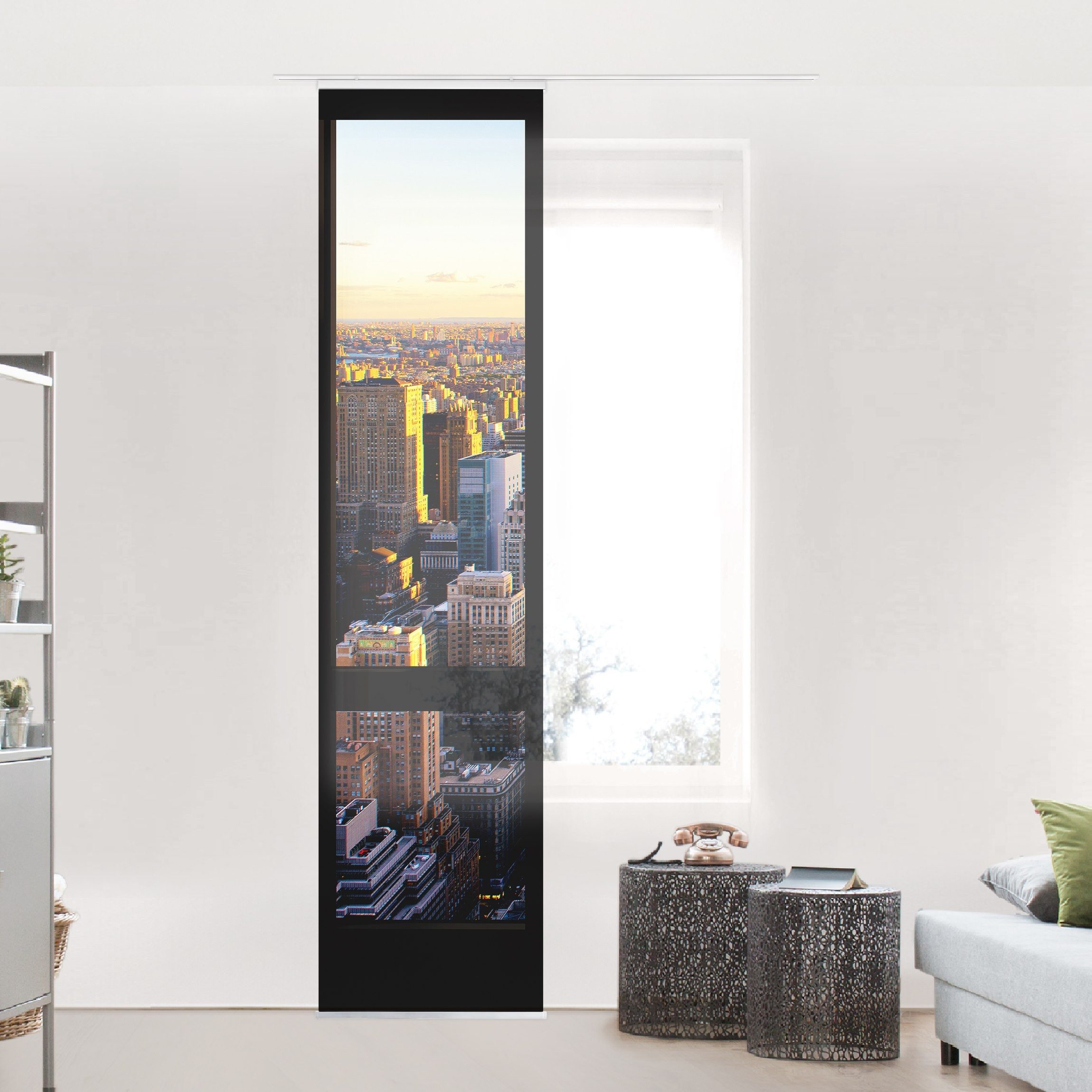 Bilderdepot24 Schiebegardine modern Flächenvorhang blickdicht Fensterblick New York (1 St), halbtransparent, Wohnzimmer große Flächengardine lichtdurchlässig für Klemm-System