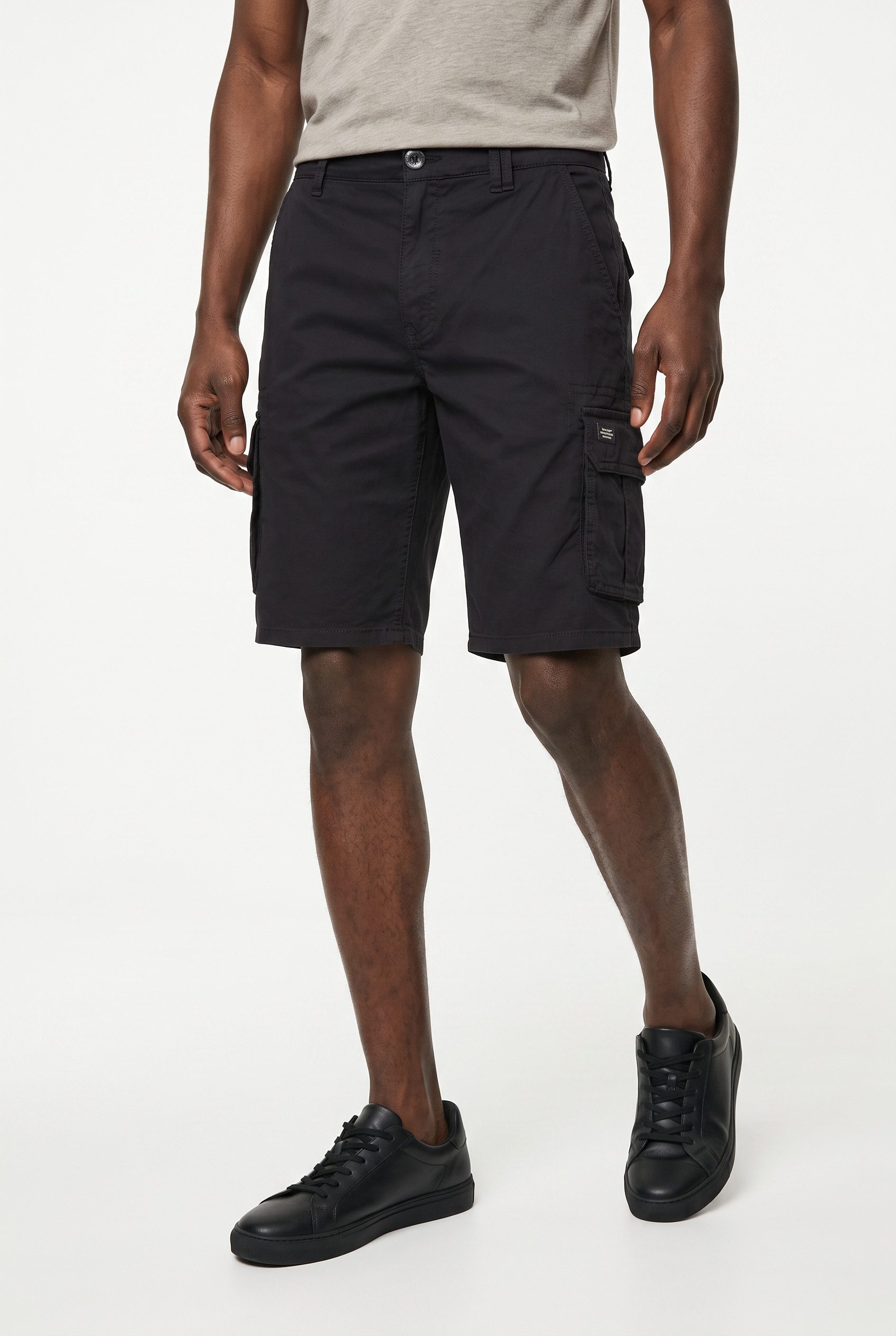 Blend Shorts BHMORGAN REG CARGO SHORTS aus Baumwolle und Elasthan, Regular Fit, knielange Schnittform