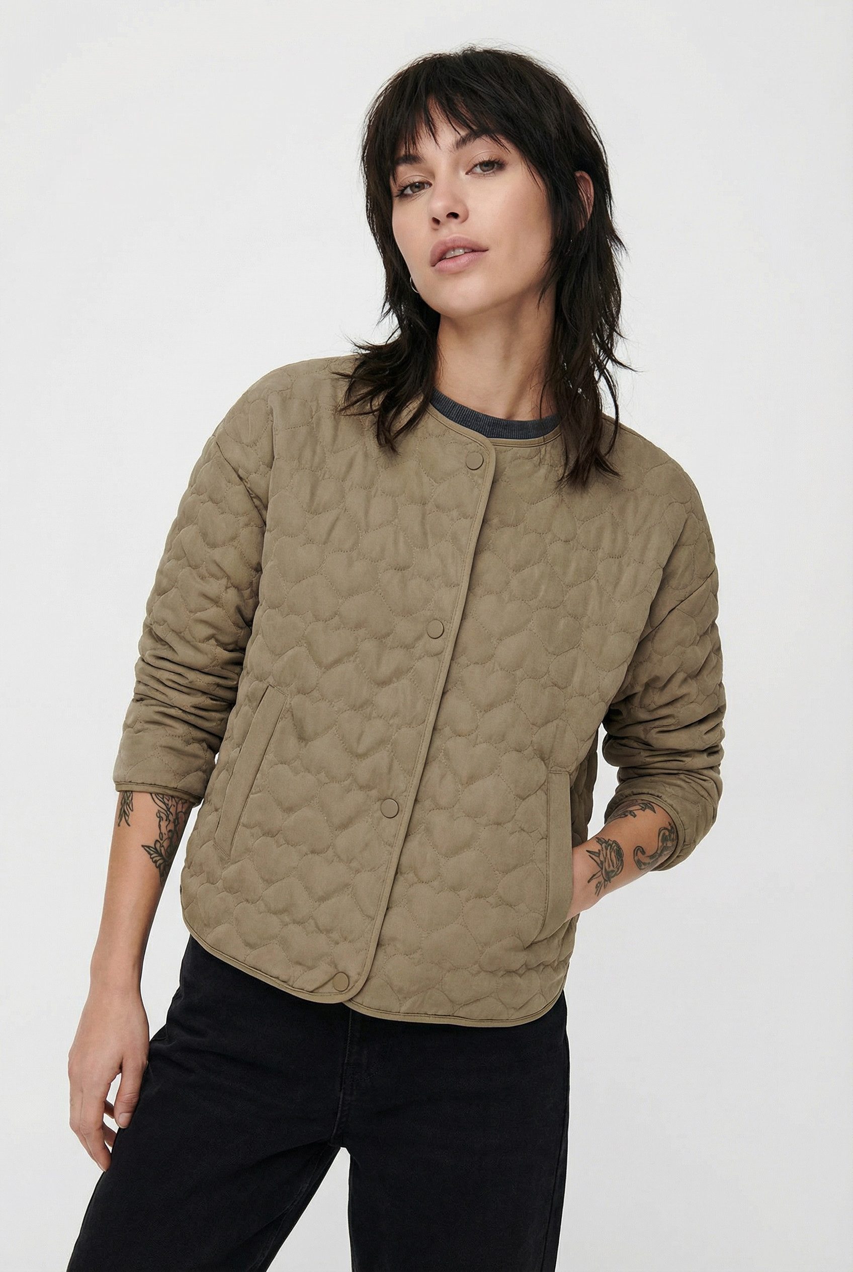ONLY Steppjacke ONLHEART LIFE QUILTED JACKET NOOS OTW mit Steppmuster in Herzchenform