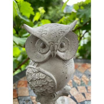 ZGM Gartenfigur Betonfigur Eule ALENE, handgefertigte Dekoration für Garten und Haus