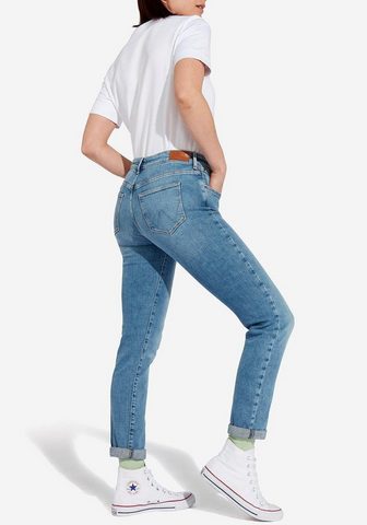 WRANGLER Узкие джинсы