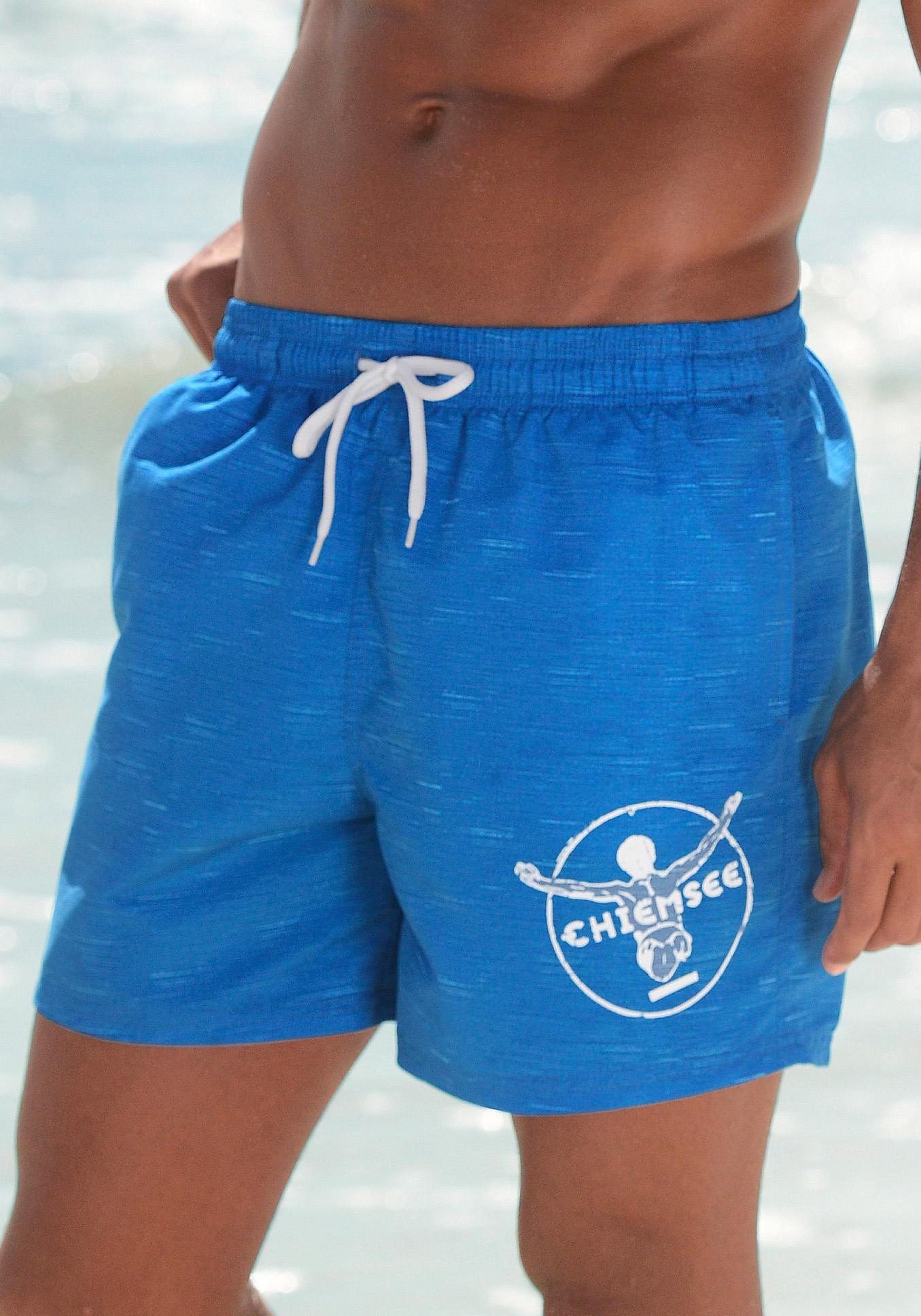 Chiemsee Badeshorts Melange mit Logodruck, seitliche Eingrifftaschen