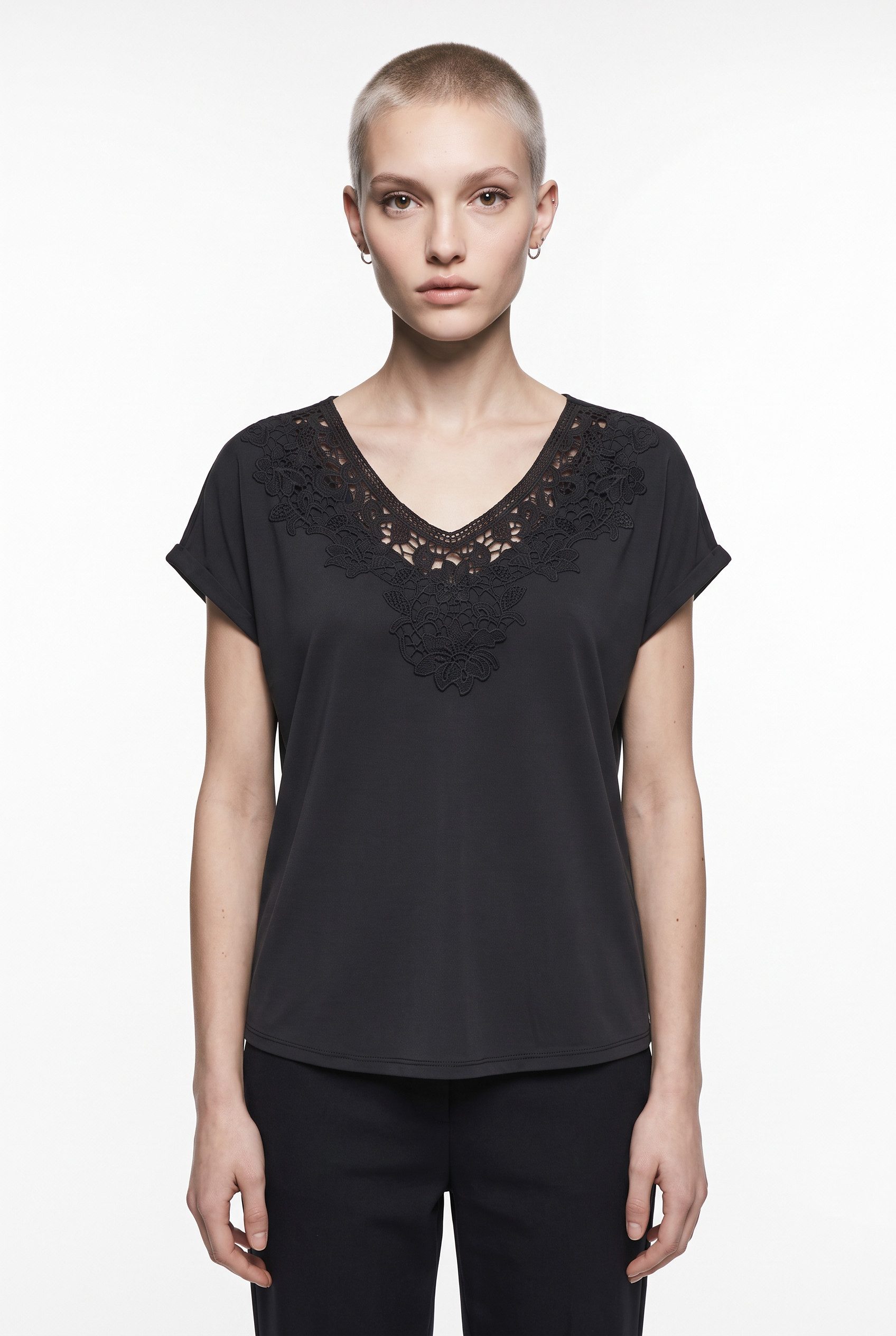 ONLY V-Shirt ONLFREE S/S CROCHET TOP CS JRS Materialmix, regular fit