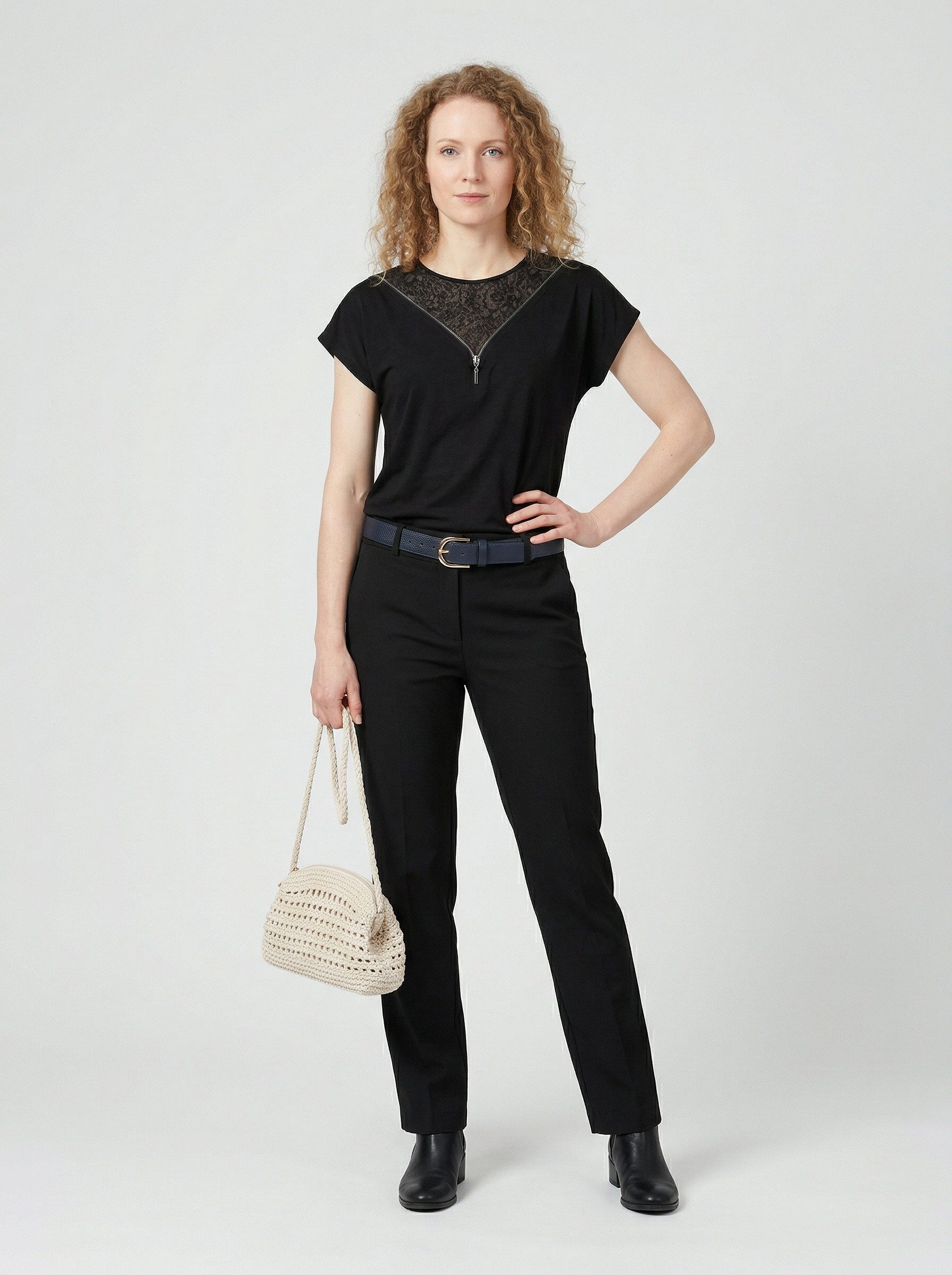 Zum Outfit 8
