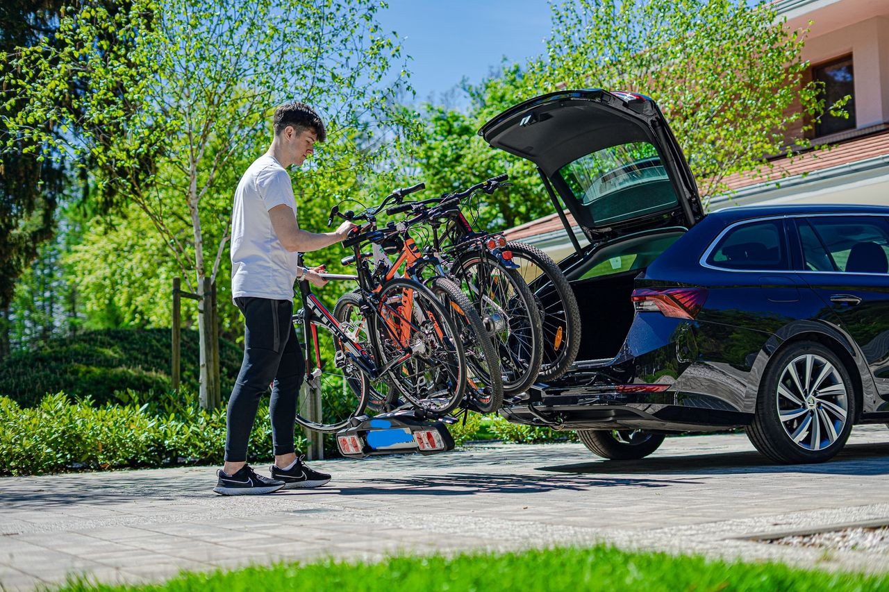 Grundig 9-3F bicycle carrier for trailers (bicycle carrier for 3 bicycles), 45 kg load capacity, 3 bicycles at 15 kg each