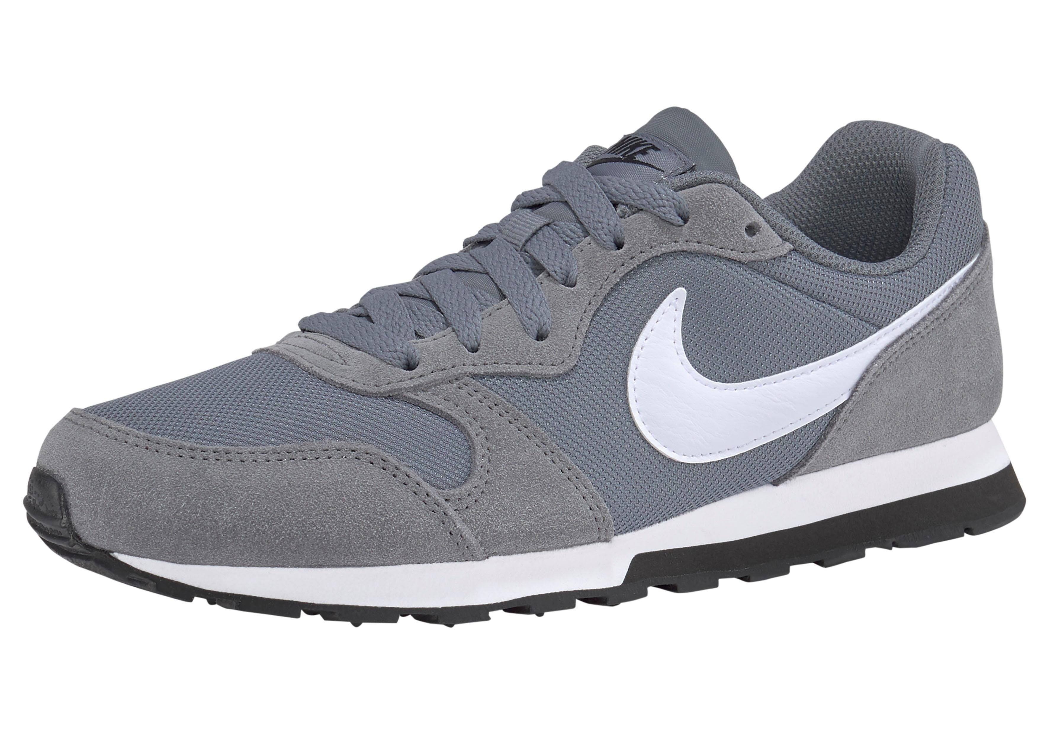 nike sportswear runner 2