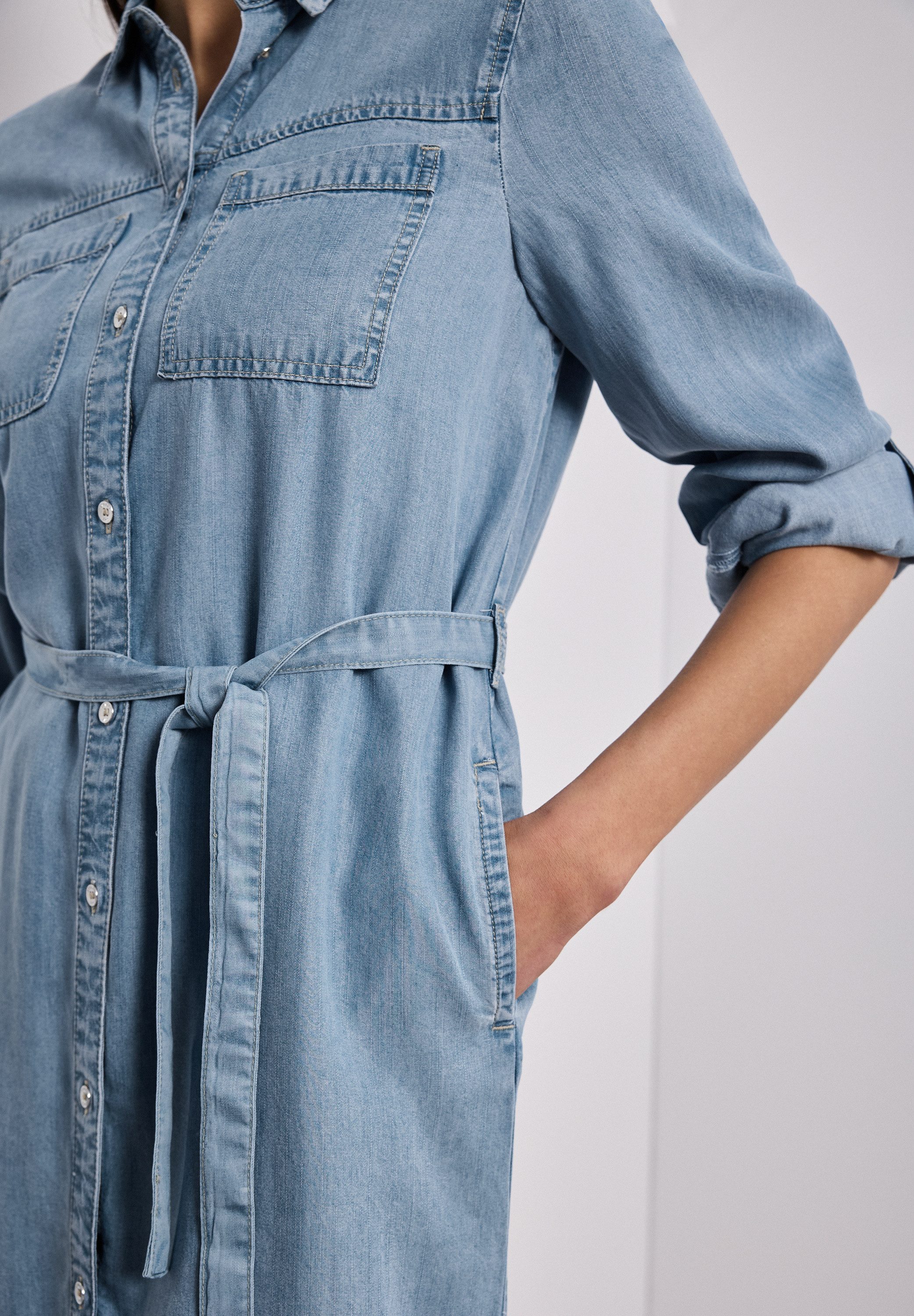 STREET ONE Jeanskleid seitliche Schlitze, washed Look