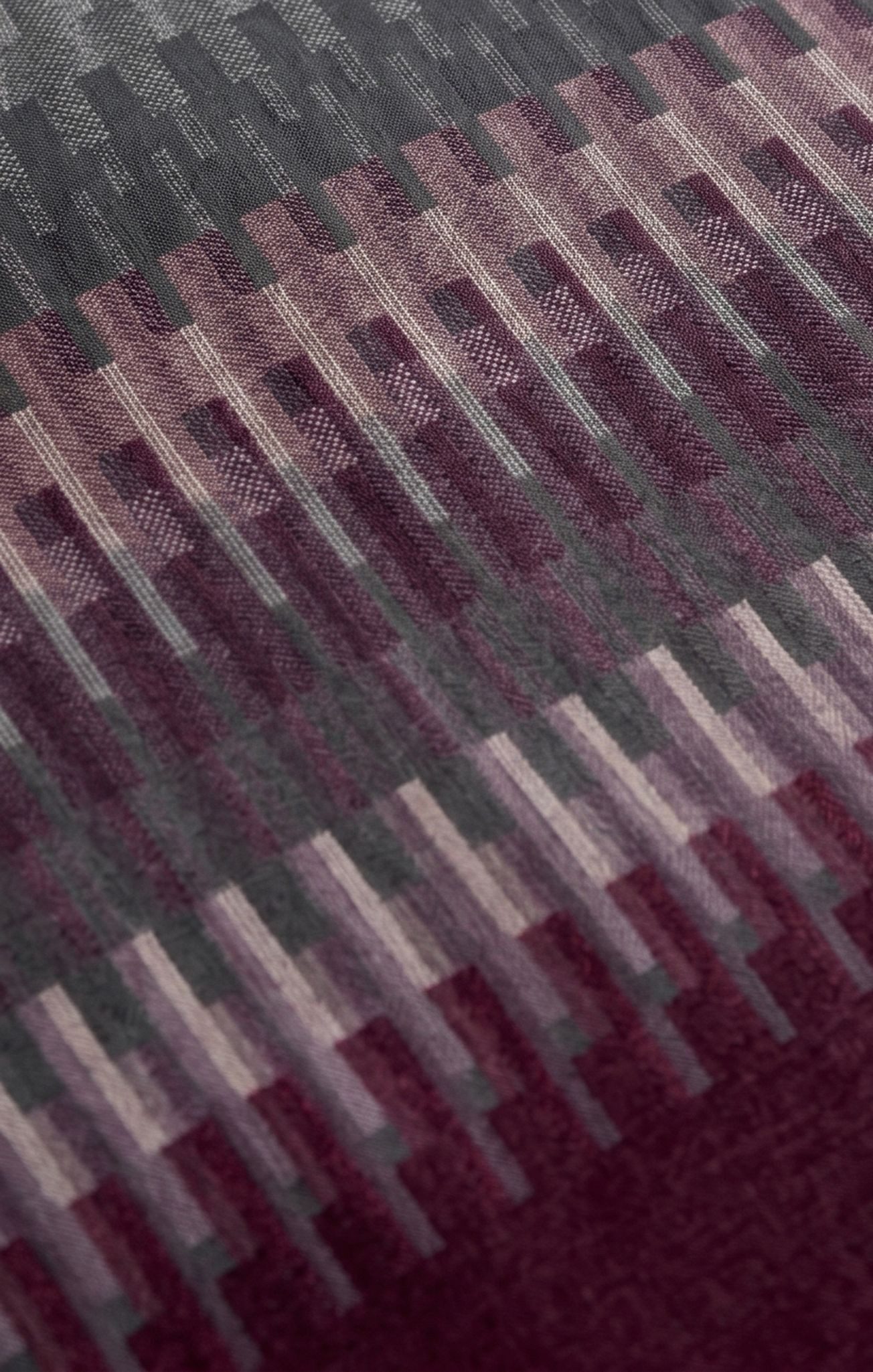 Kaeppel Bettwäsche 135x200cm Streifen Beere Grau, Mako-Satin, 2 teilig, modernes grafisches Streifenmuster, Reißverschluss – Bild 5 von 5