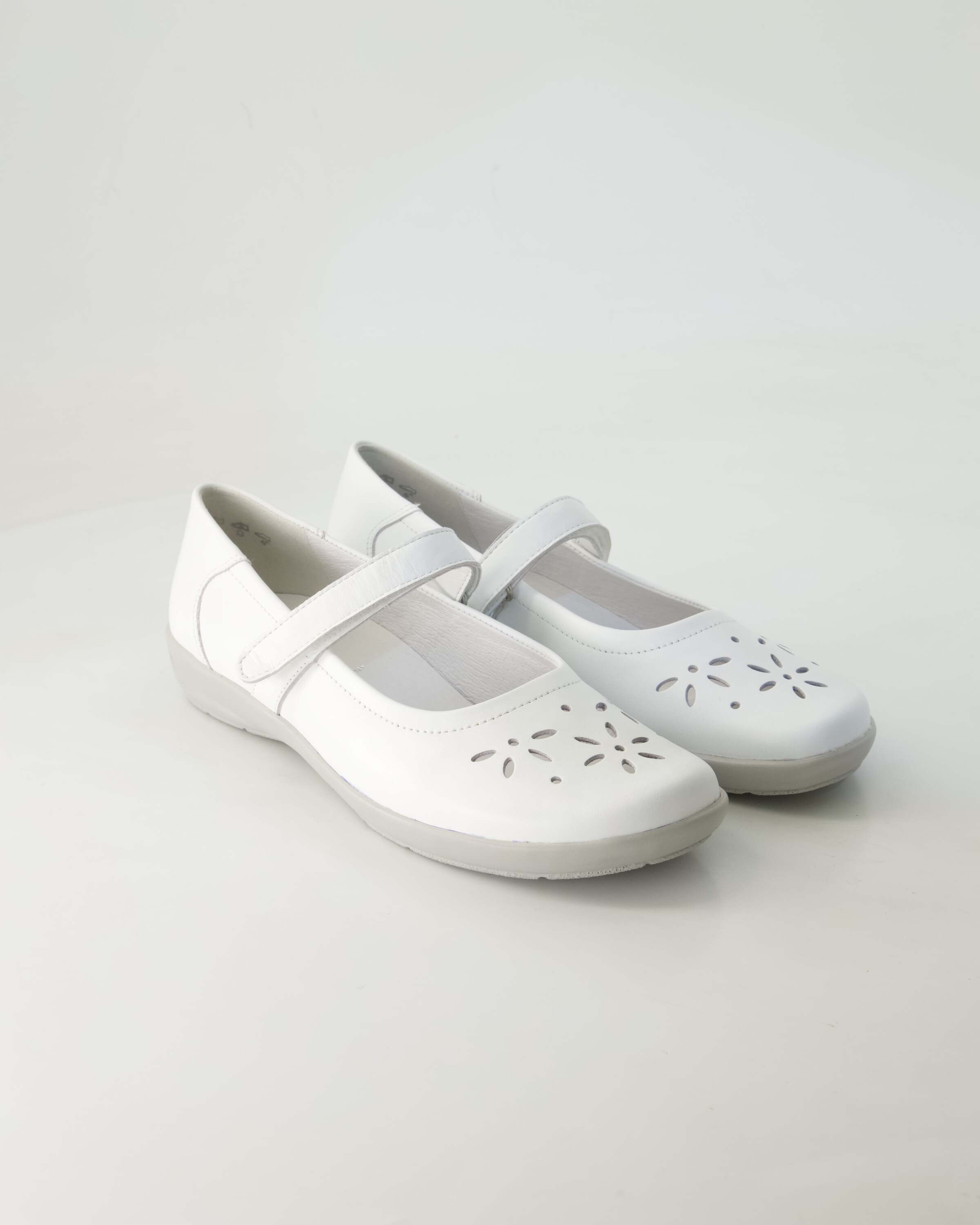 Semler Flora Ballerina Obermaterial: Leder