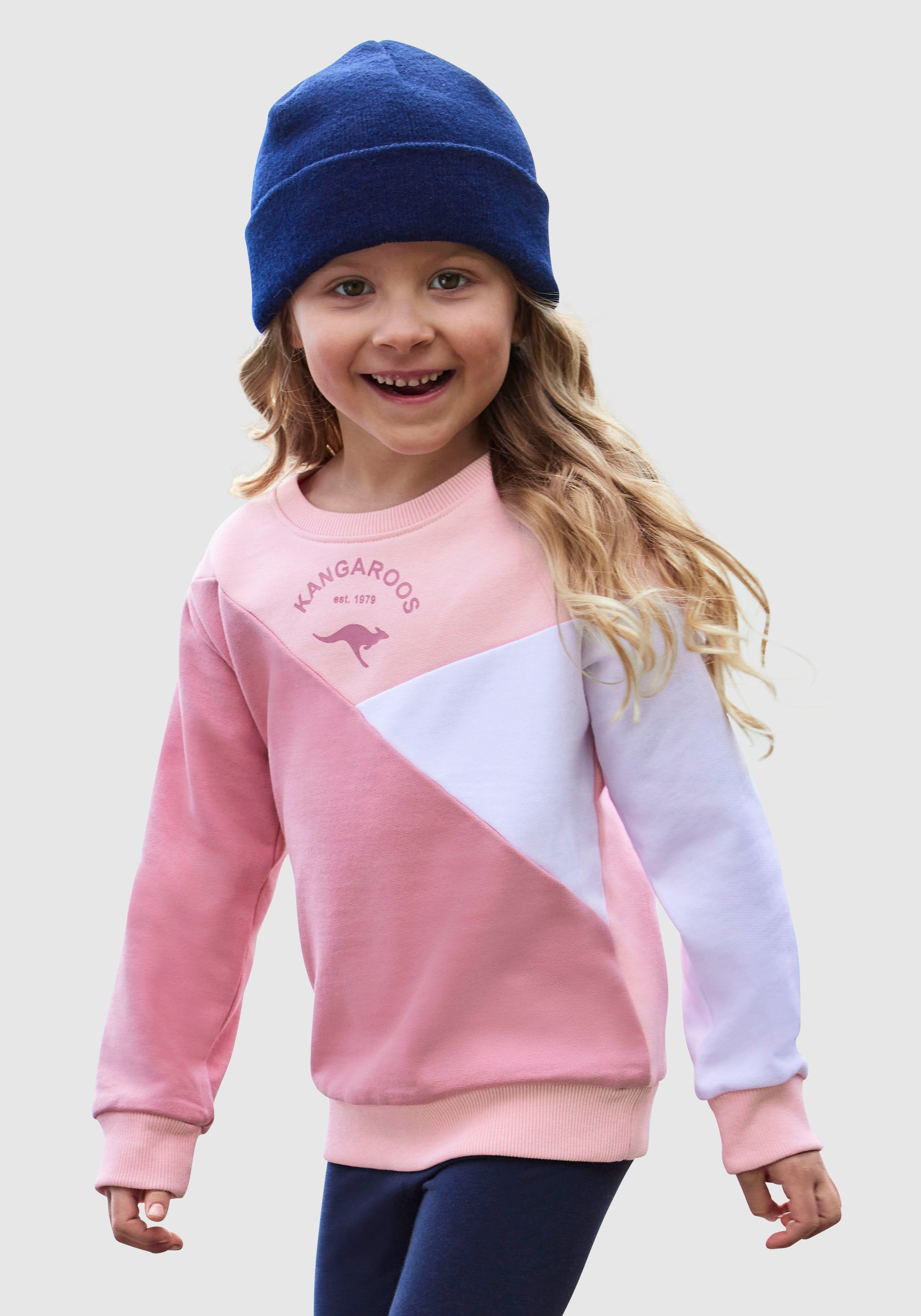 KangaROOS Sweatshirt Kleine Mädchen in weiter Form