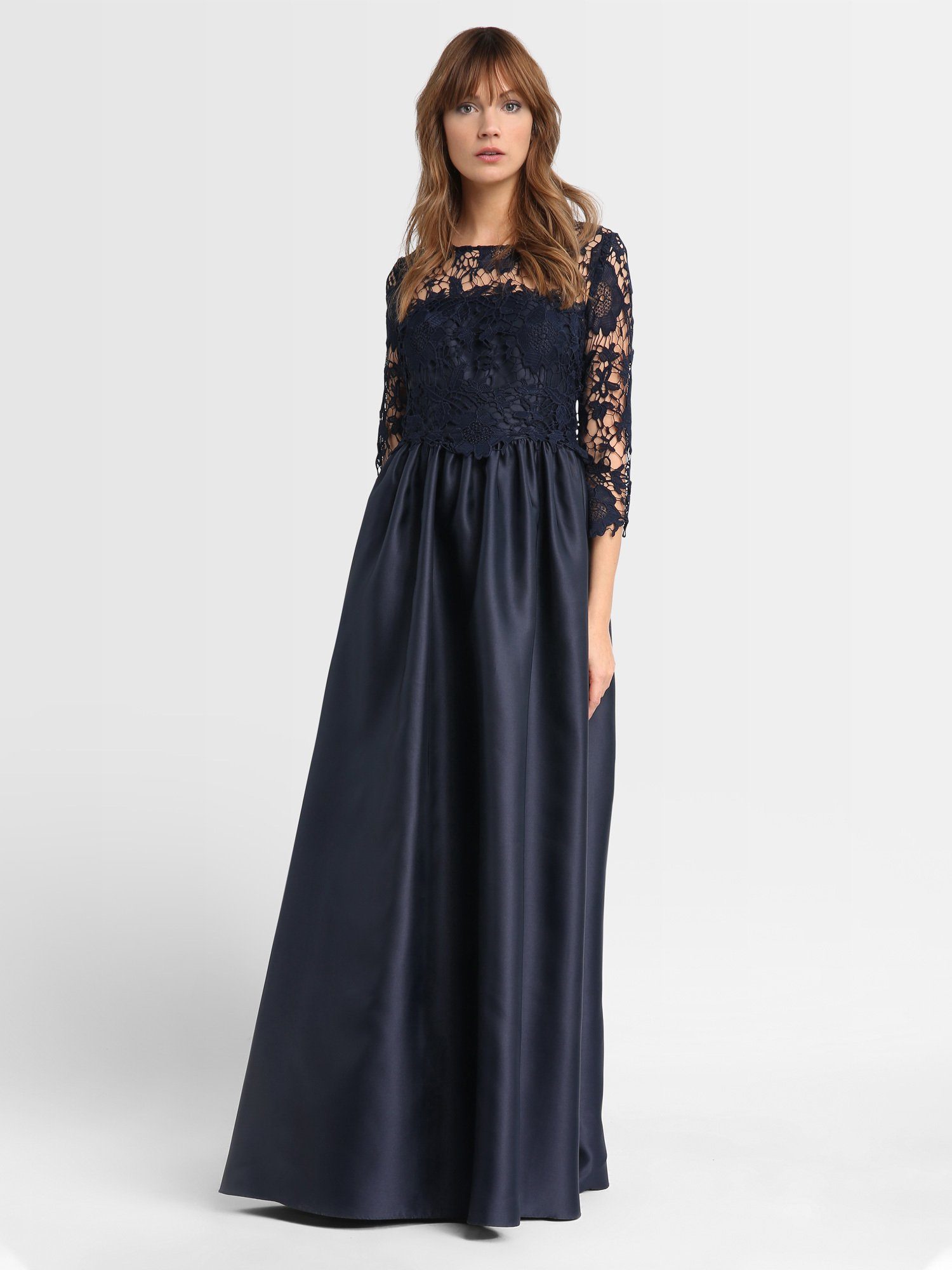 Apart Abendkleid mit gerafftem Rockteil, Ballkleid mit Spitze online