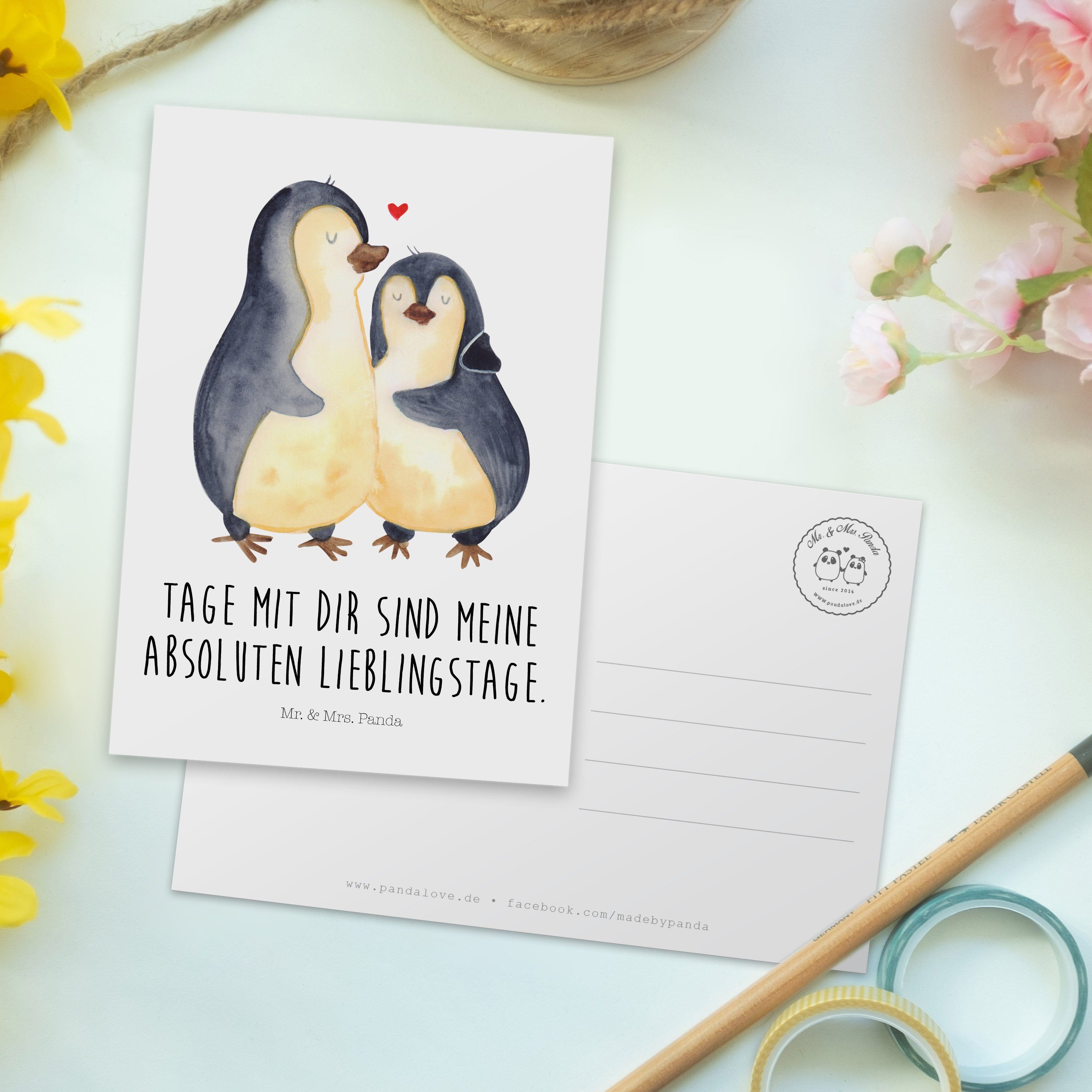 Pinguin Hochzeit - Weiß umarmend Liebesbeweis, Geschenk, & Mrs. Mr. - Panda Postkarte Grußkarte,