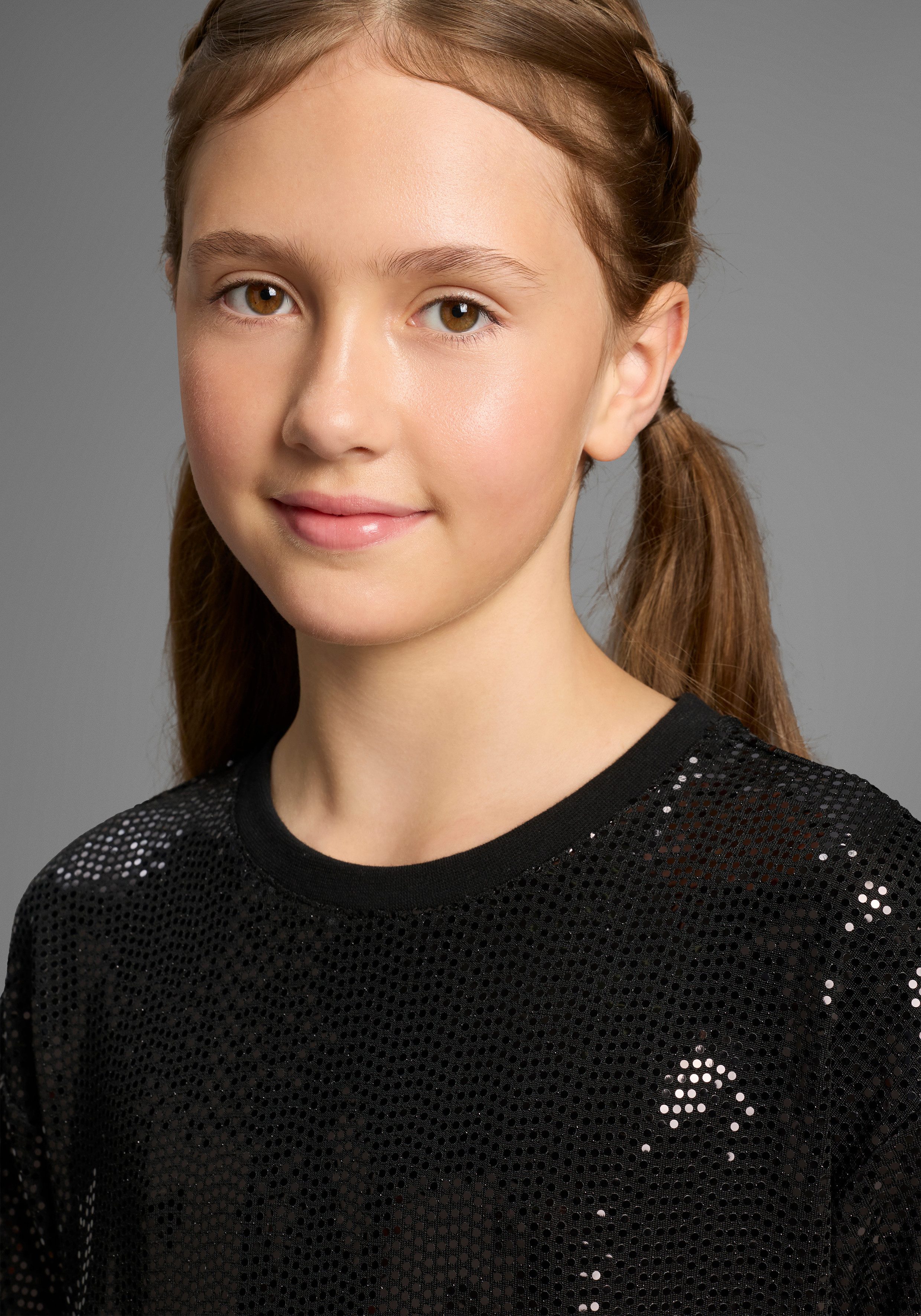 Bruno Banani T-Shirt festliches Glitzershirt in Paillettenoptik, für Mädchen Für TEENS, Shirt aus glitzernden Material