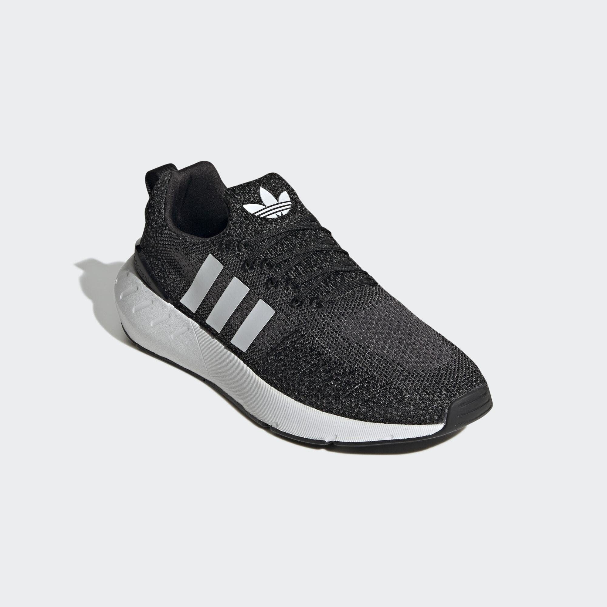 Core adidas Sneaker Sportswear Five White RUN / 22 Black SWIFT Cloud Grey / SCHUH