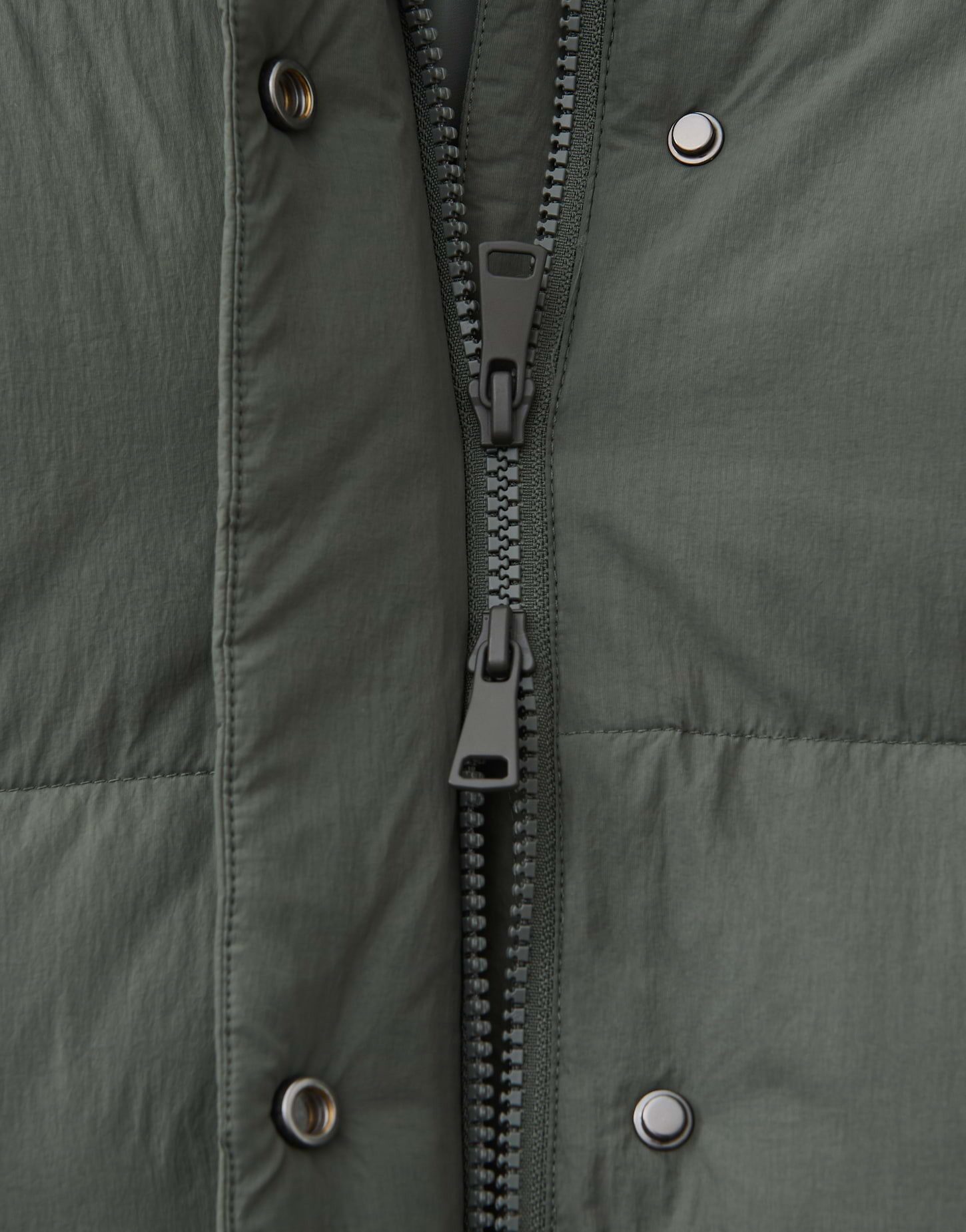 OPUS Longweste Longweste WIGILO Regular mit recycelter Wattierung