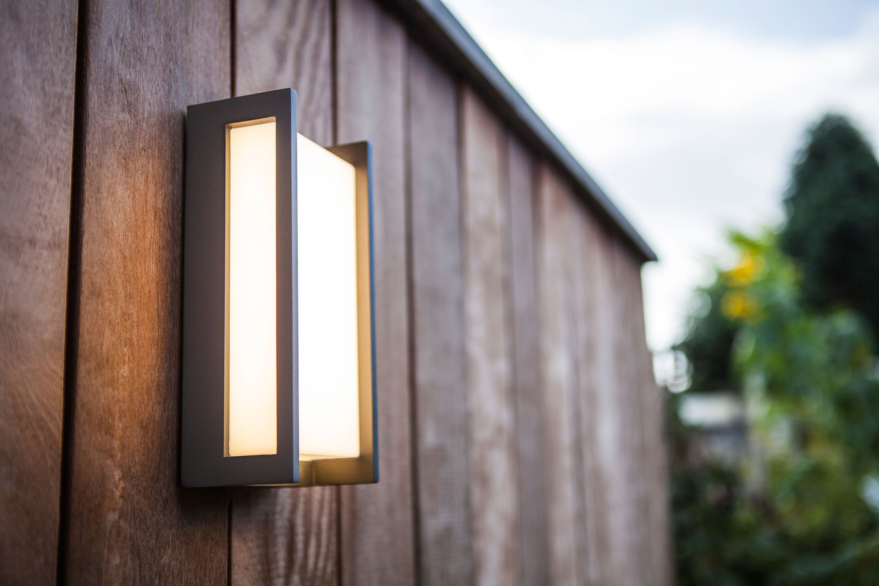 Außen-Wandleuchte LED LED fest Qubo, LUTEC Warmweiß integriert,