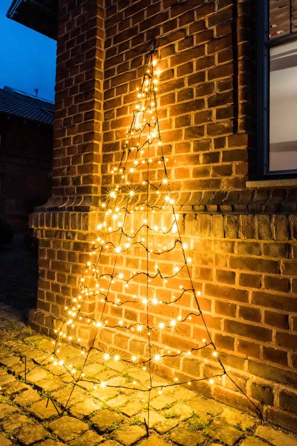 F-H-S International LED-Lichternetz Galaxy, Weihnachtsbaum für Hauswand hochwertig 200 LEDs 2m