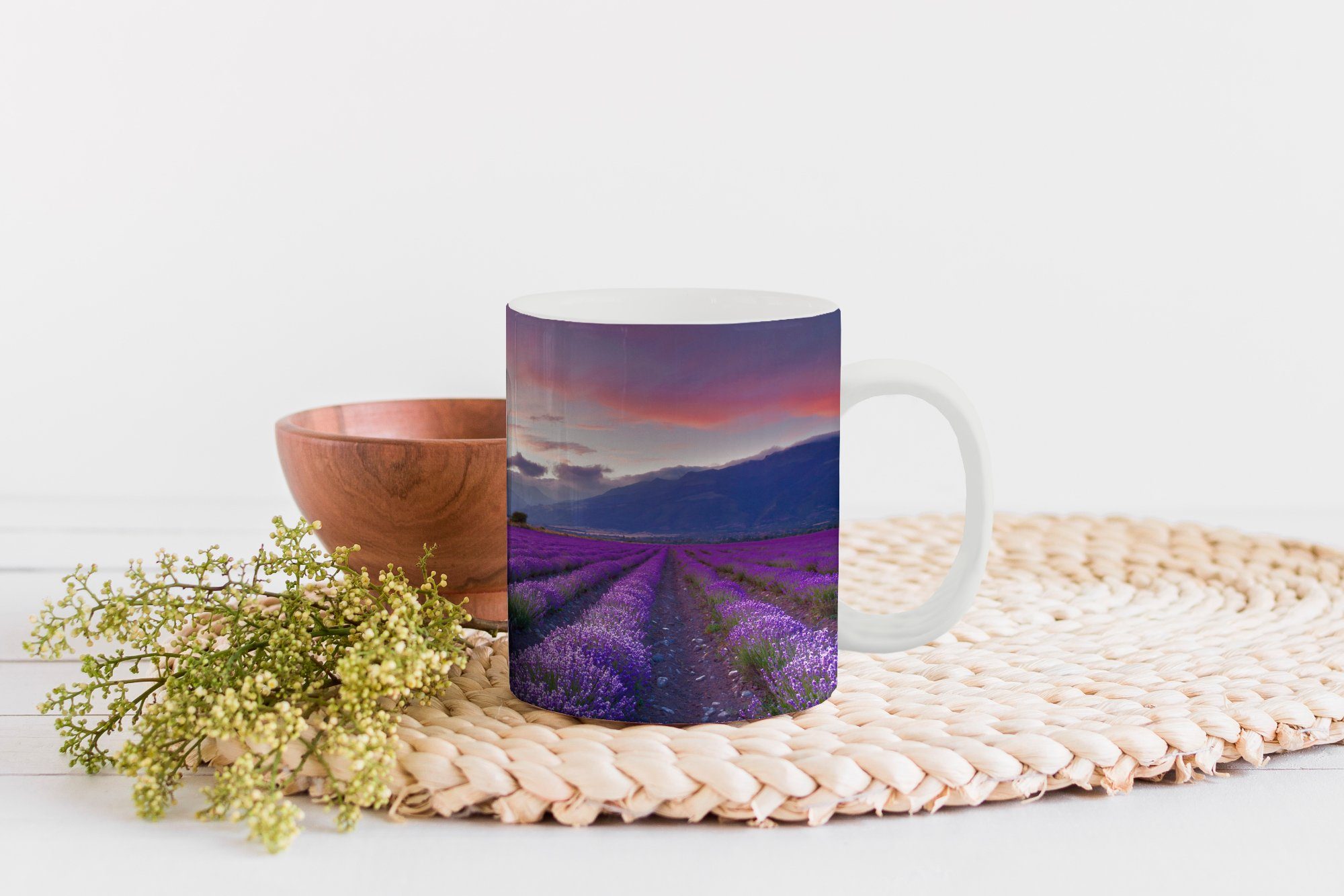 Kaffeetassen, Lavendelfeld Teetasse, Sonnenuntergang, bei schönes Geschenk Ein Teetasse, Tasse MuchoWow Becher, Keramik,