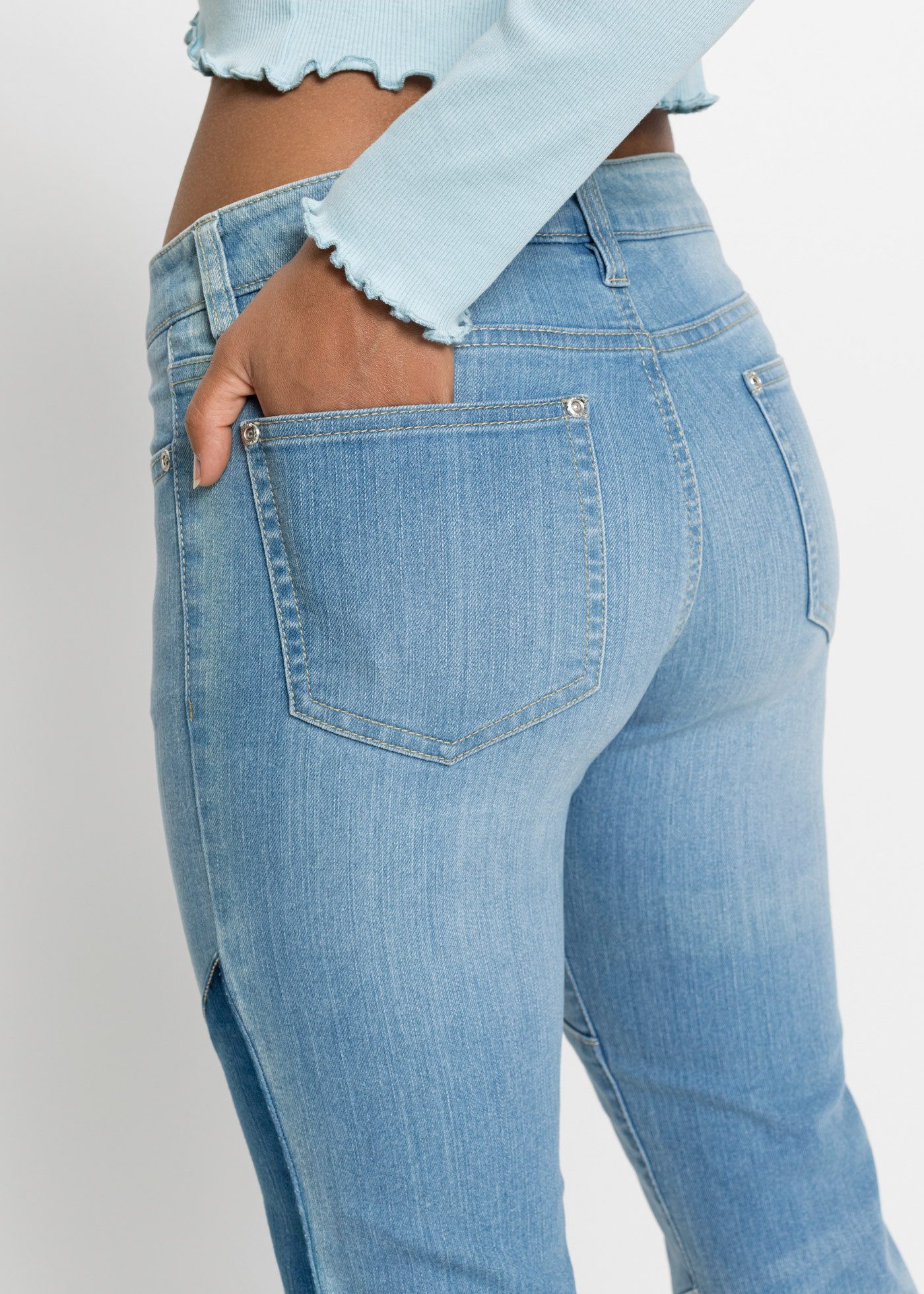bonprix Schlagjeans Regular Fit, Mid Waist, mit Elasthan-Anteil
