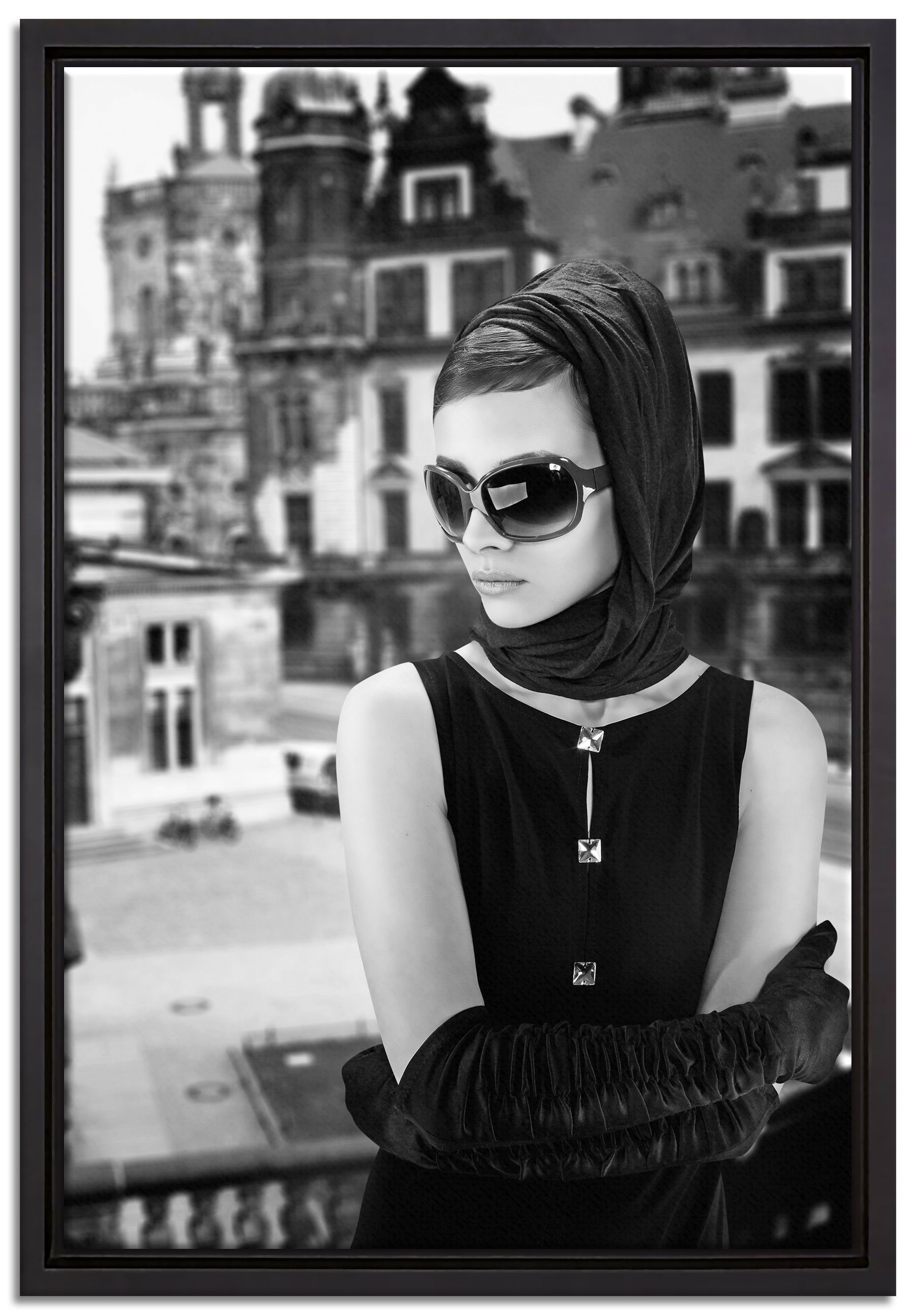 Pixxprint Leinwandbild Audrey in Paris, Wanddekoration (1 St), Leinwandbild fertig bespannt, in einem Schattenfugen-Bilderrahmen gefasst, inkl. Zackenaufhänger