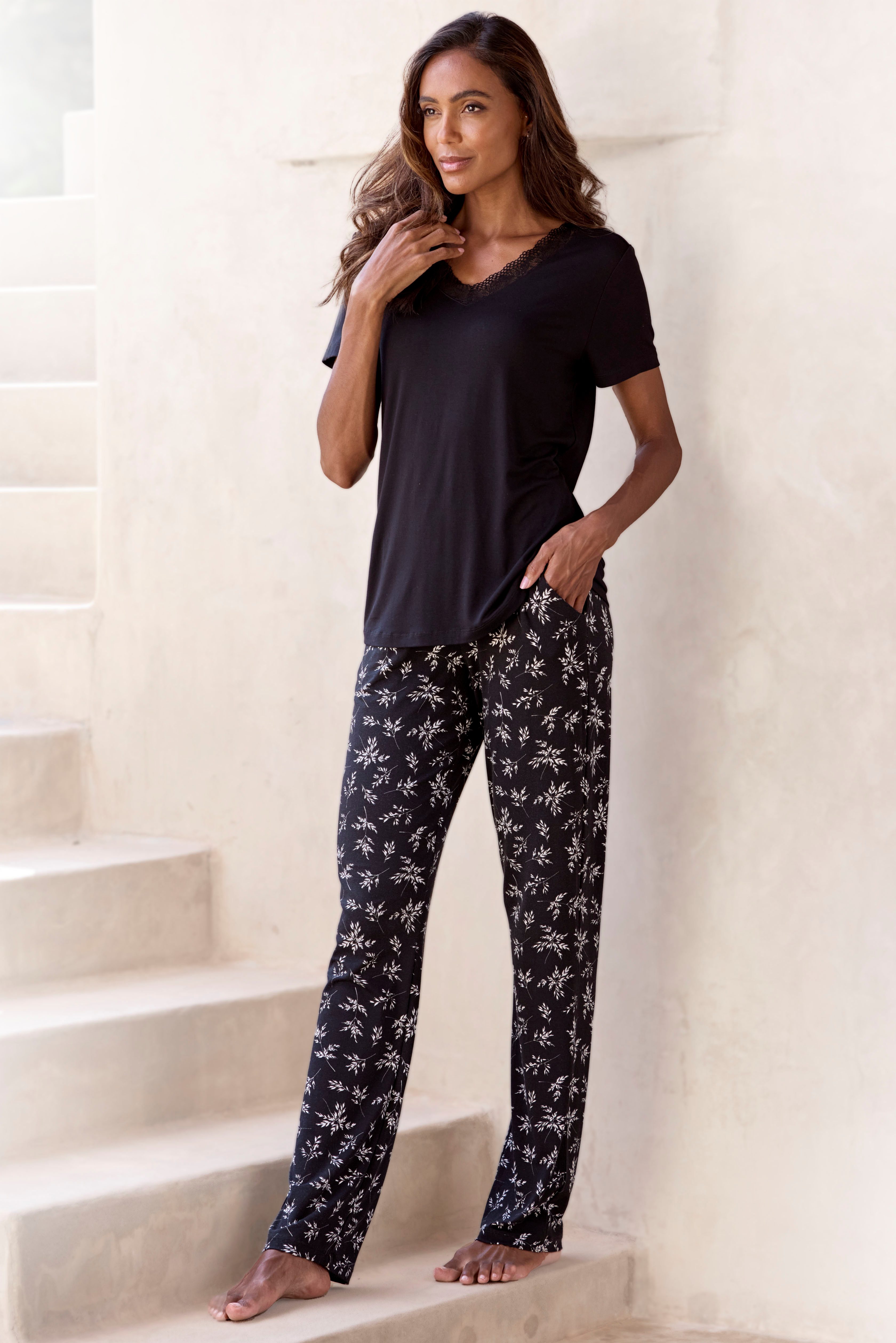 Vivance Dreams Pyjama (Set, 2 tlg) mit süßem Blumen-Print günstig online kaufen