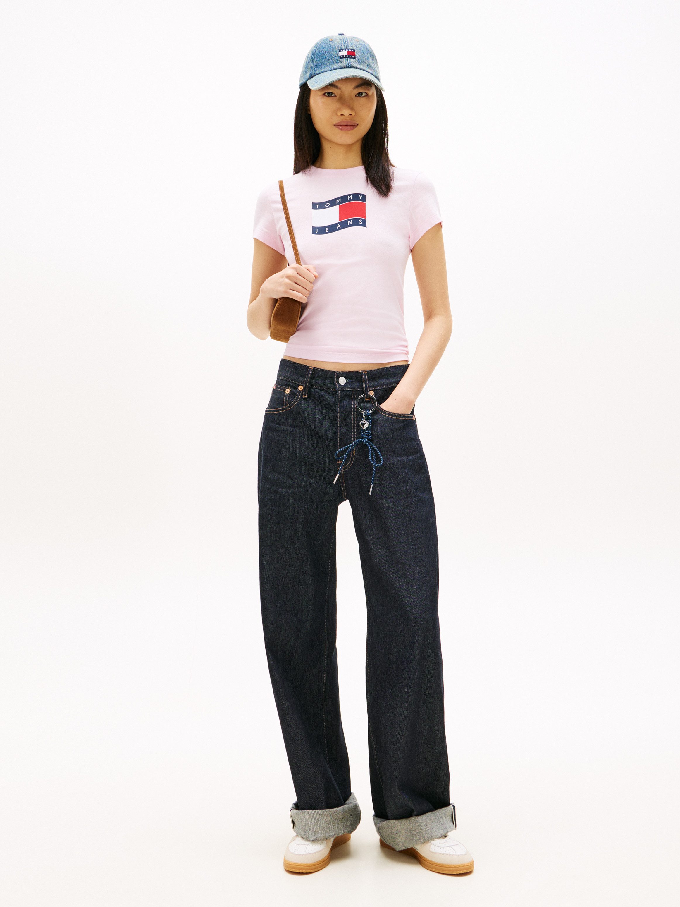 Tommy Jeans T-Shirt TJW SLIM WAVY FLAG TEE EXT mit Rundhalsausschnitt
