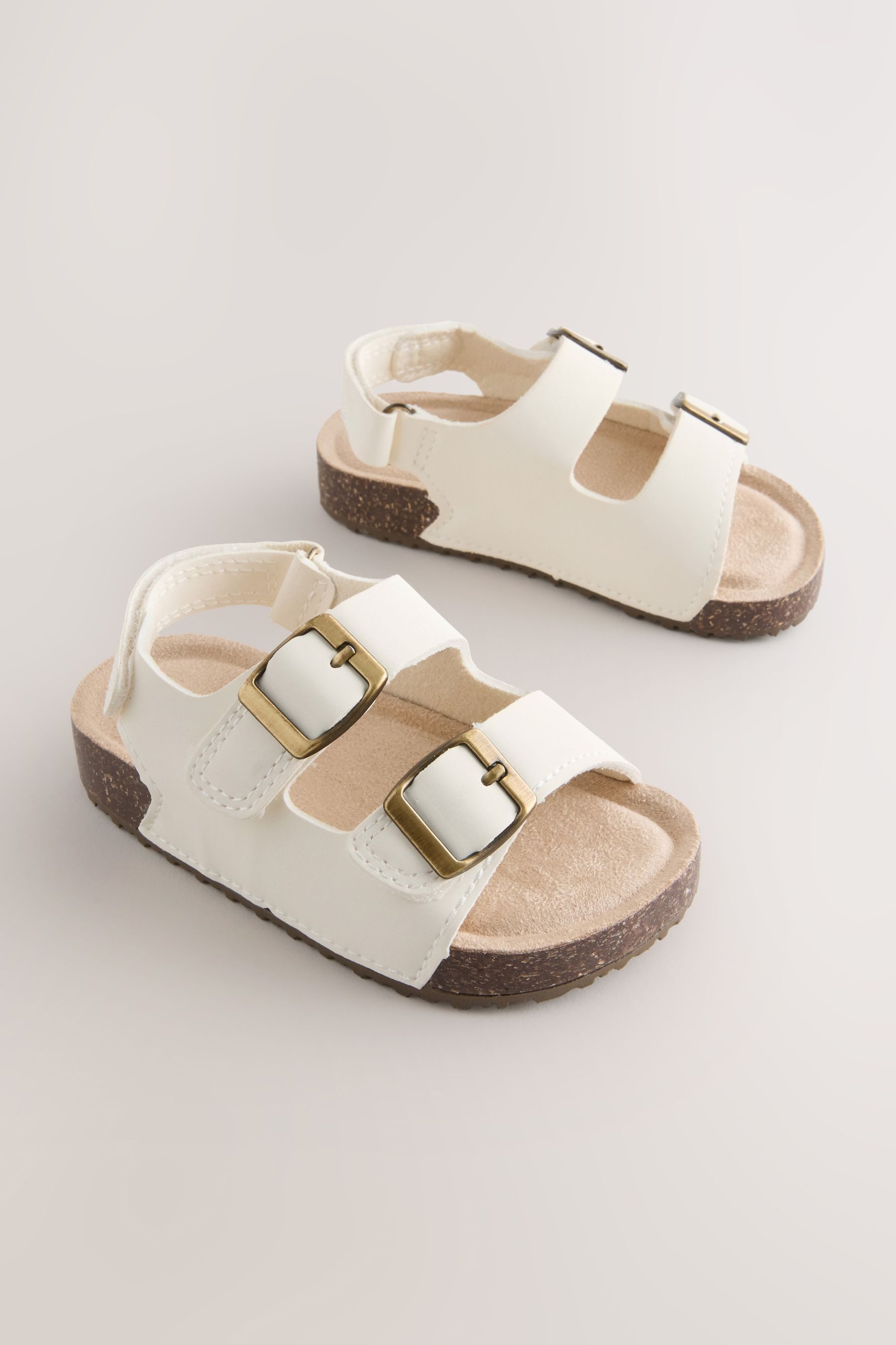 Next Sandalen mit zwei schmalen Riemchen + Kork-Fußbett Sandale – Bild 2 von 5
