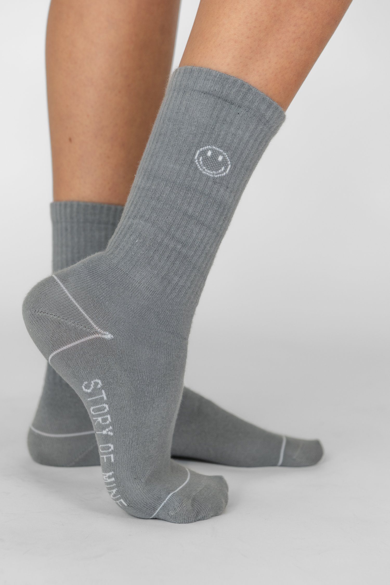 STORY OF MINE Basicsocken Smiley Socken grau | Socken