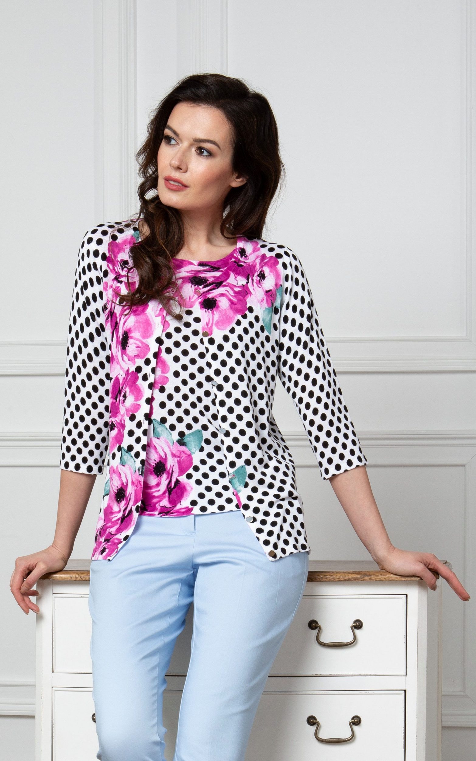 Passioni 2-in-1-Strickjacke Twinset mit Punkten und Blumendruck günstig online kaufen