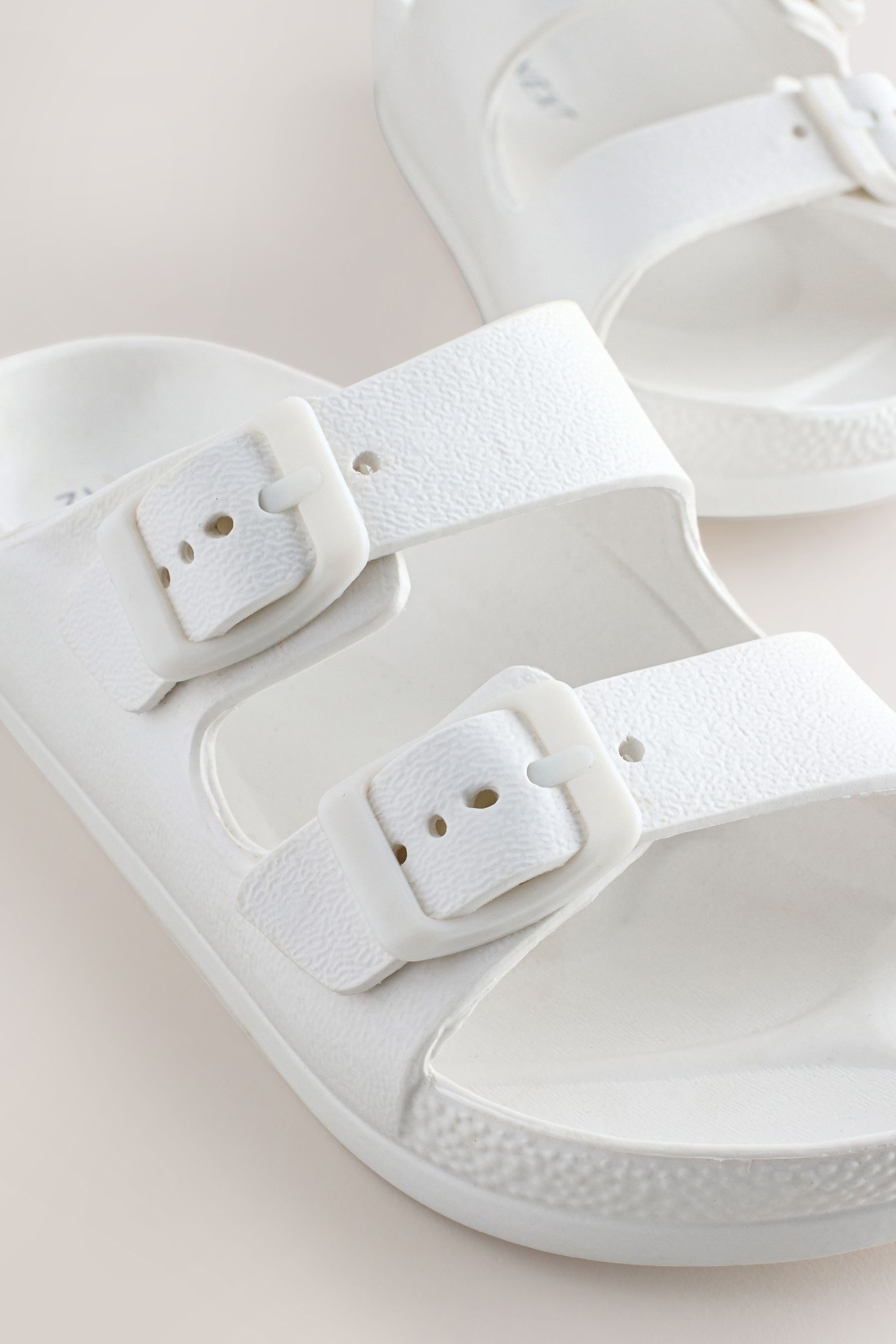 Next Slider mit Schnalle Badepantolette (1-tlg)