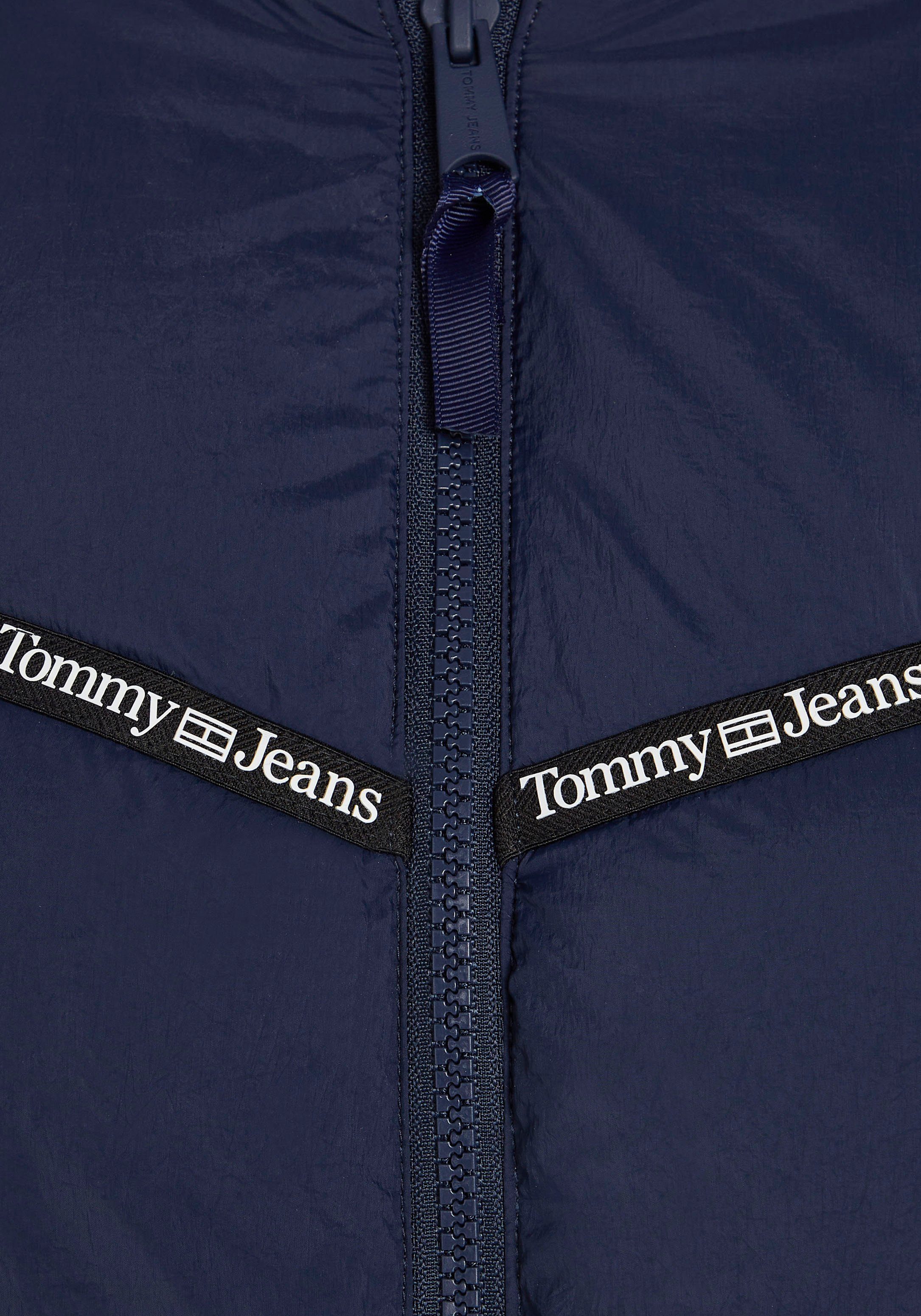 marine Tommy mit dezenten Logotapes Jeans Steppjacke