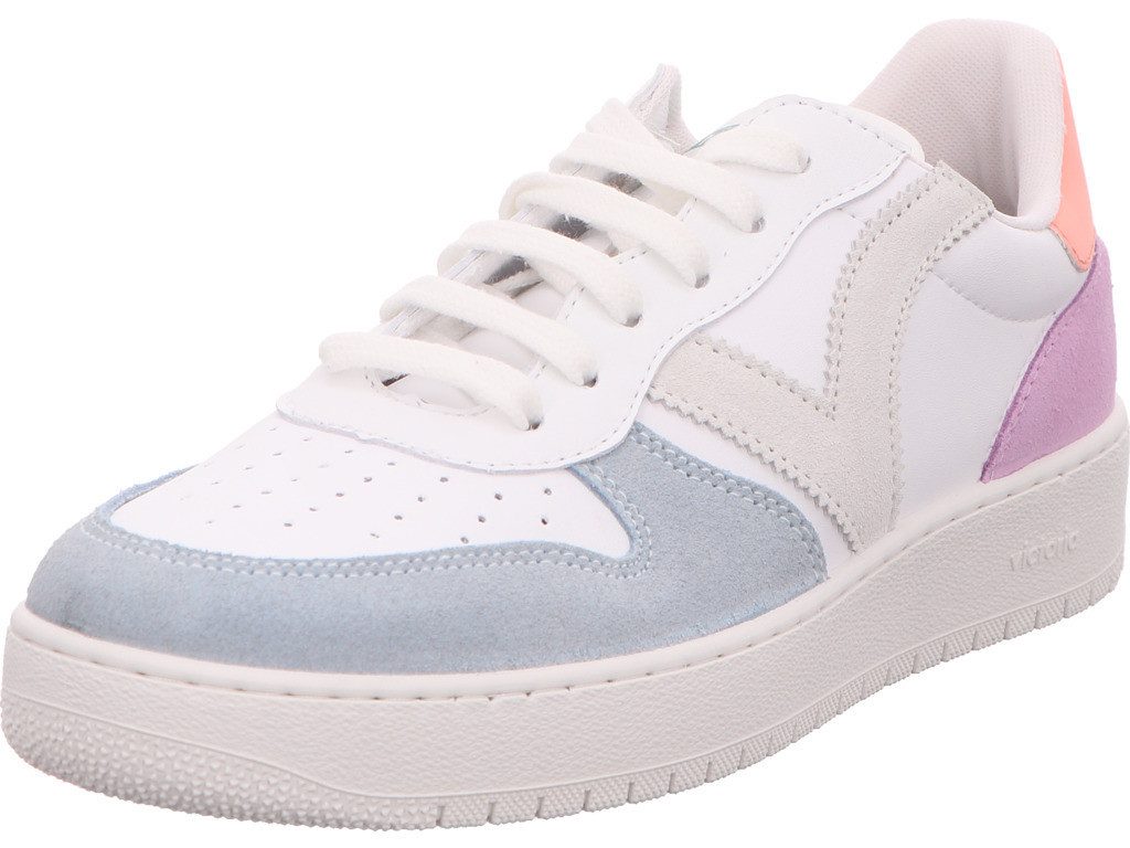 Victoria Sneaker