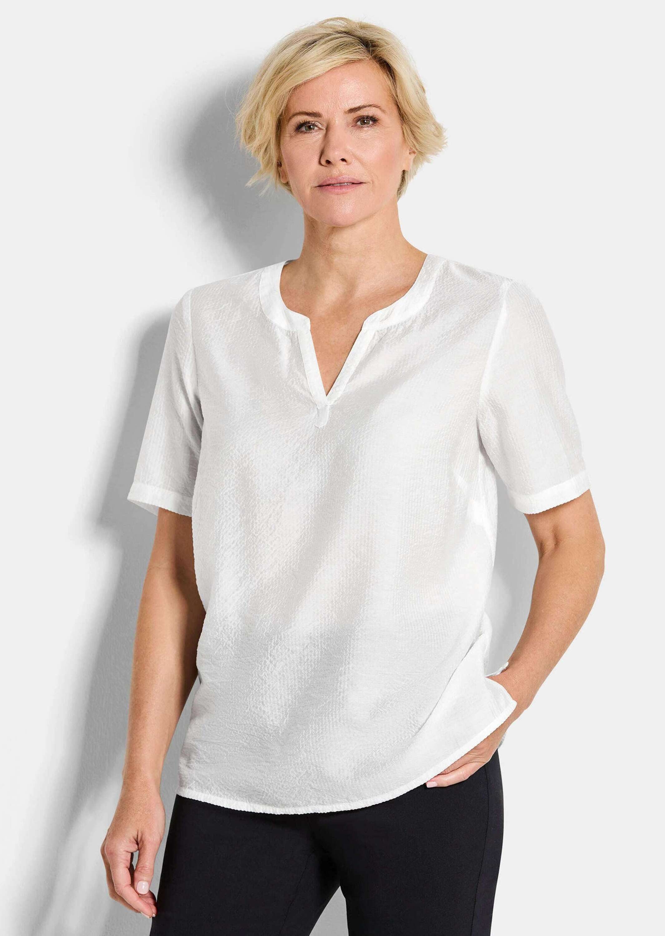 GOLDNER Schlupfbluse Blusenshirt mit feiner Streifenstruktur Schlupfbluse mit V-Ausschnitt und Halbarm