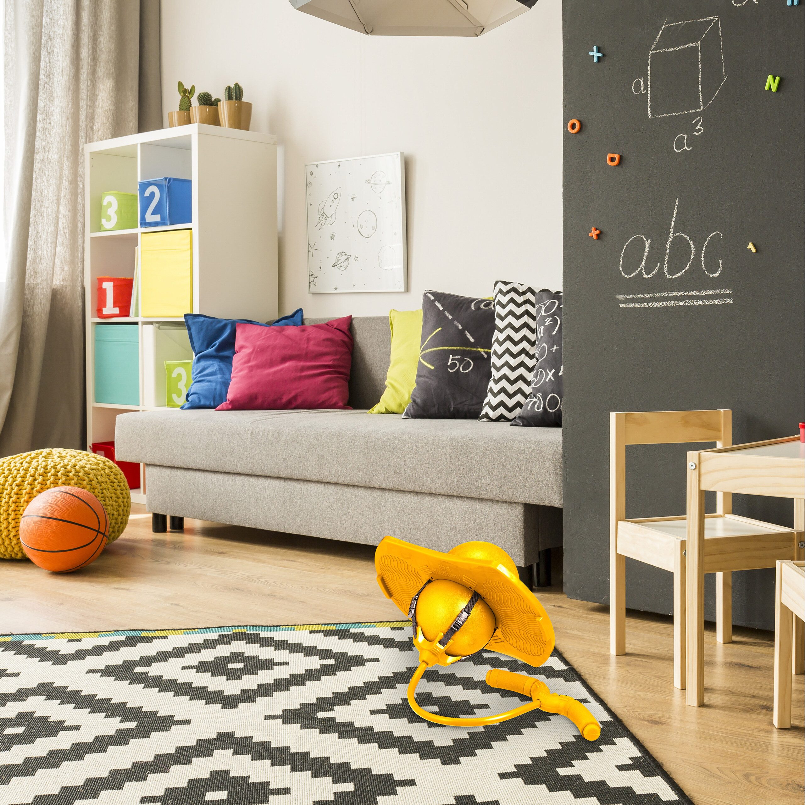 relaxdays Hüpfspielzeug Pogo Ball mit Griffen für Kinder, gelb