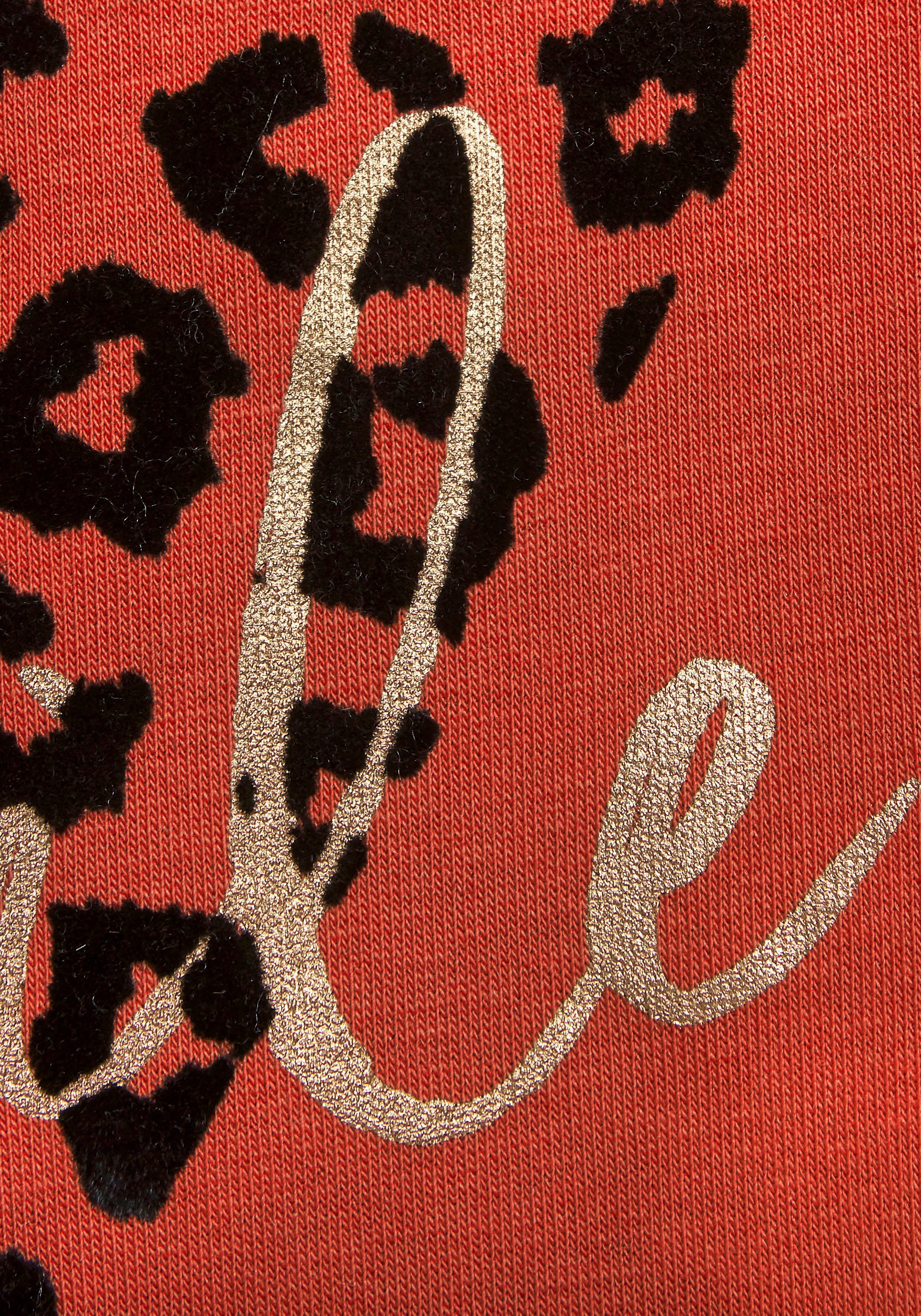 LASCANA Sweatshirt mit Herz-Leo-Druck, Loungewear