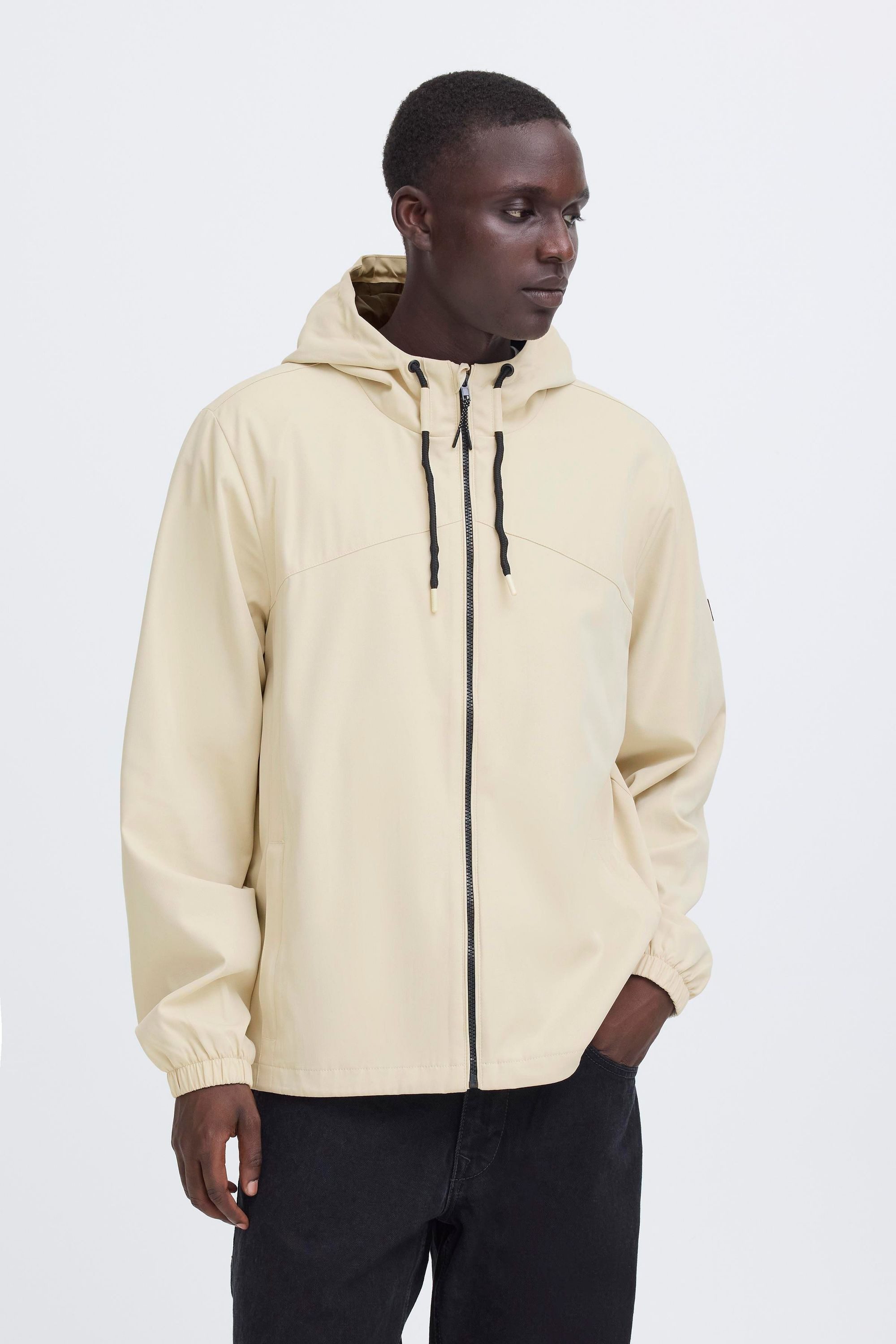 Blend Outdoorjacke BHEfi Komfortable Übergangsjacke mit Kapuze und seitlichen Eingriffstaschen