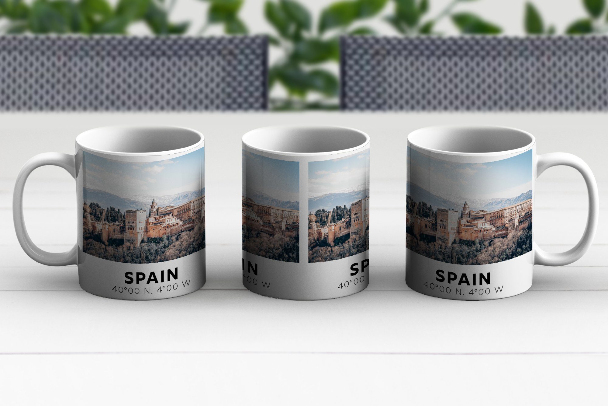 Becher, Teetasse, Spanien - - Kaffeetassen, Teetasse, Sommer, Tasse MuchoWow Keramik, Berge Burg Geschenk -