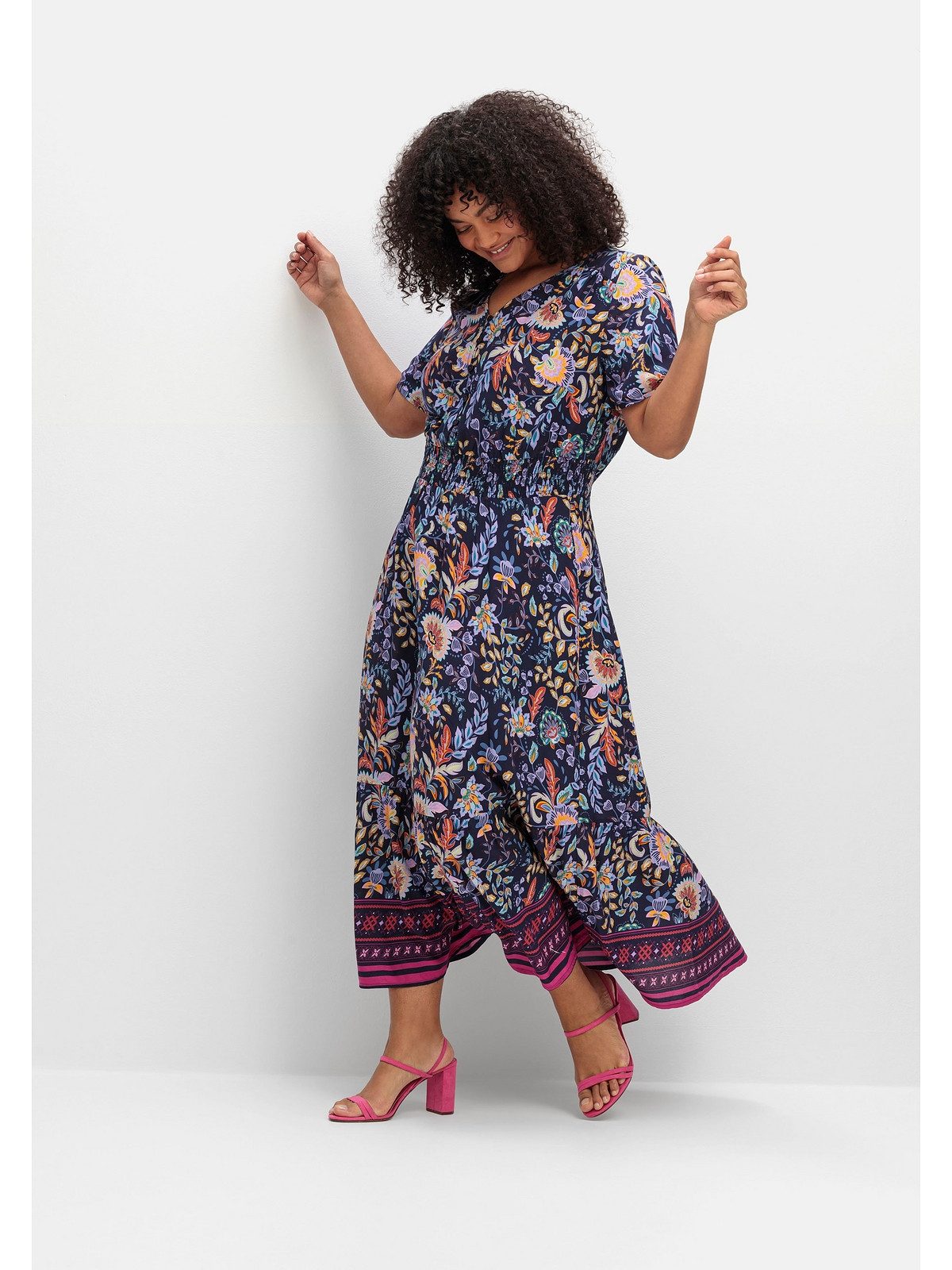 sheego by Joe Browns Maxikleid Große Größen mit Blumendruck und Taillen-Smokbund