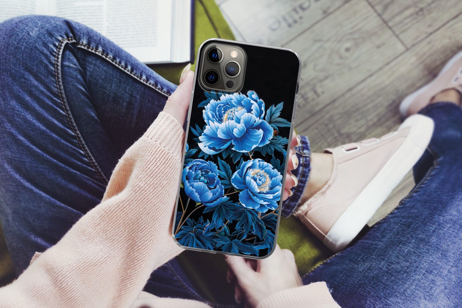 MuchoWow Handyhülle für Apple iPhone 12 Pro Blumen - Schwarz - Blau - Modern, Smartphone-Bumper, Print, Handy Schutzhülle Dünn