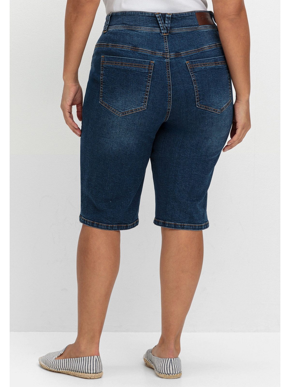 Sheego Jeansbermudas Große Größen im Curvy-Schnitt MANUELA