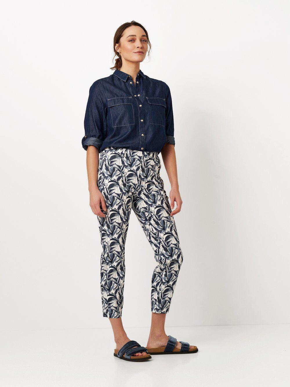 TONI Schlupfhose Sue mit kreativem Flowerprint günstig online kaufen