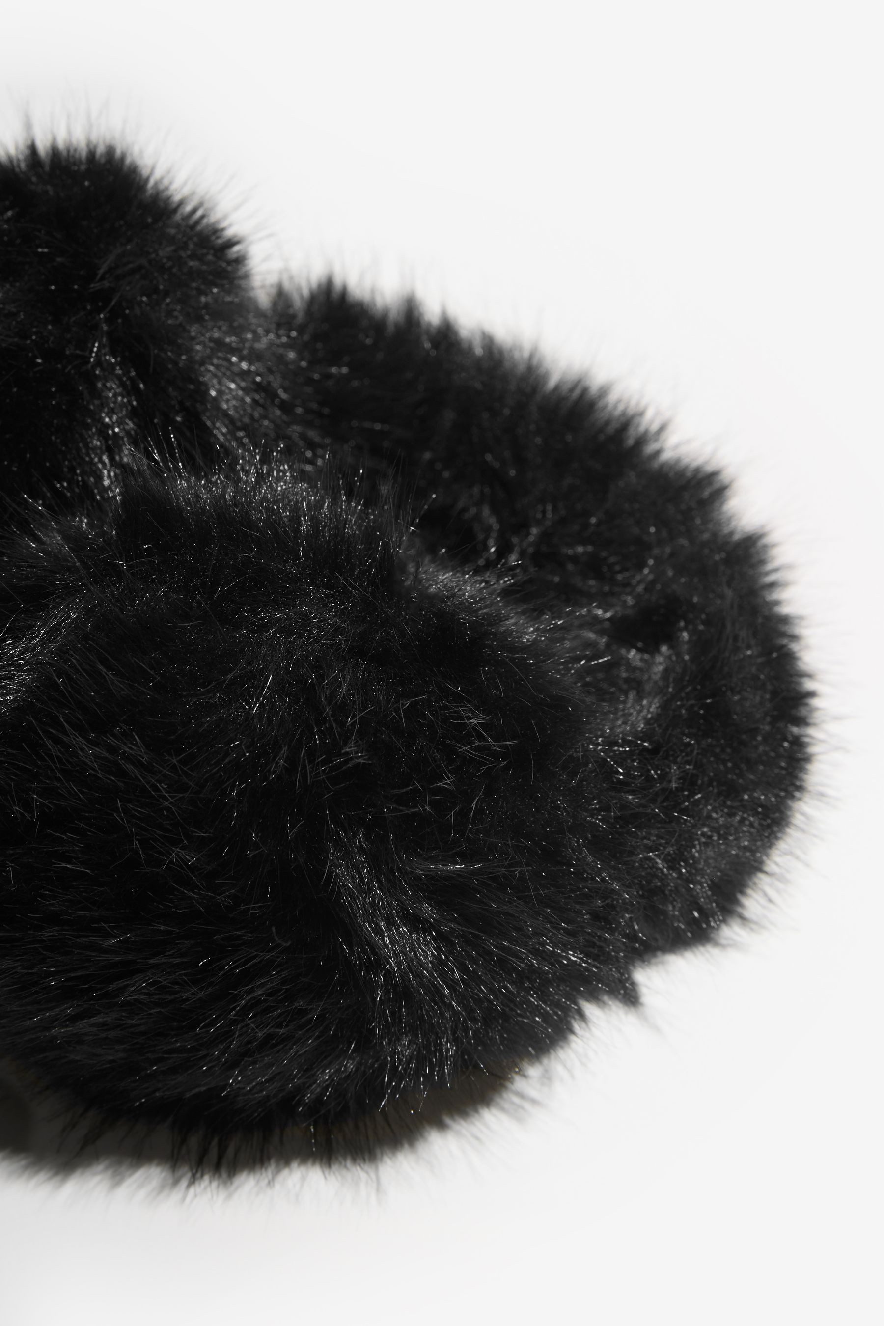 LIPSY Ohrenwärmer Lipsy Kuschelige Ohrenschützer aus Kunstfell (1-St) günstig online kaufen